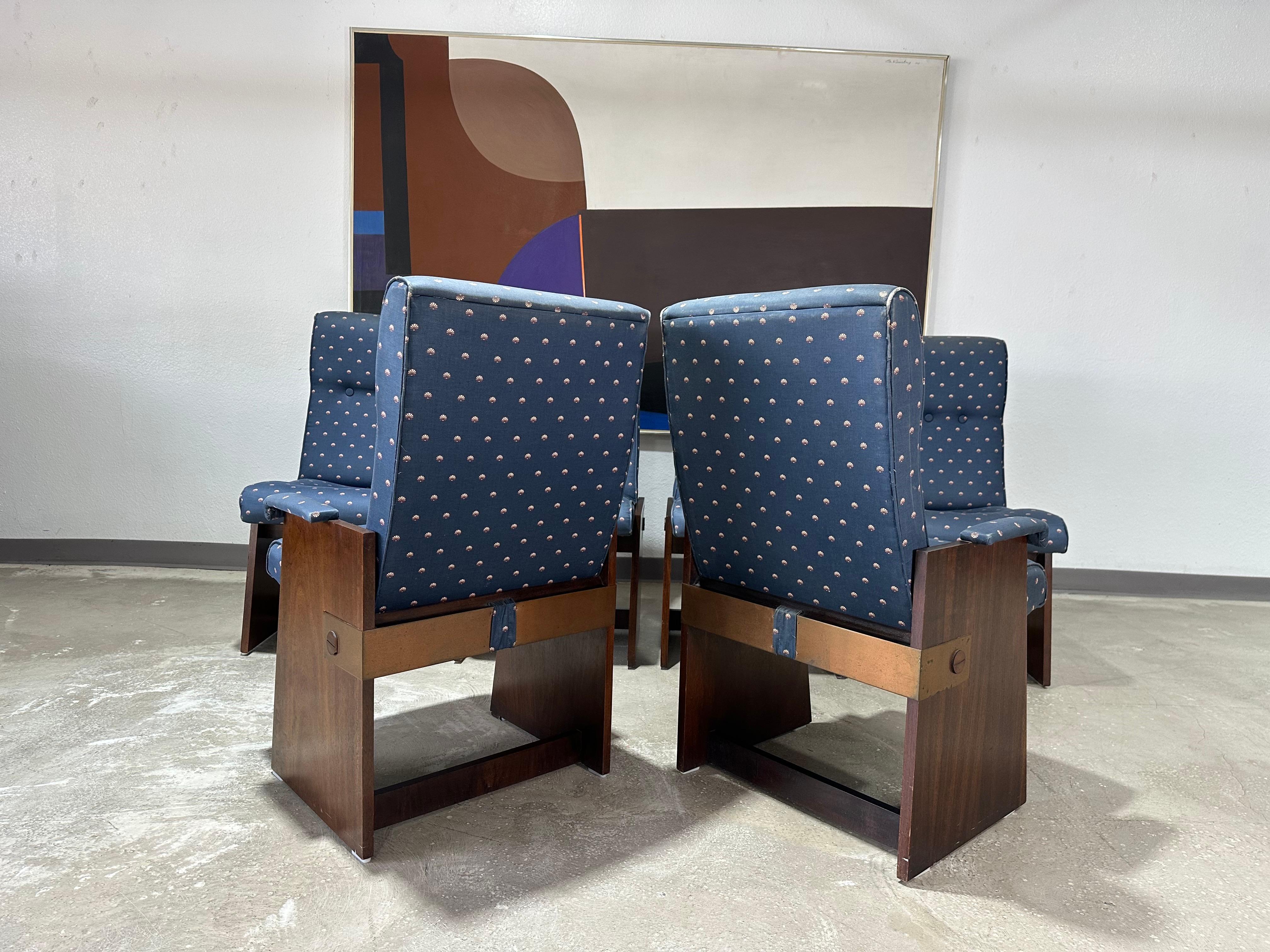 Lane Staccato Brutalist Walnut Dining Set, Table and 6 Chairs In Good Condition For Sale In Lutz, FL