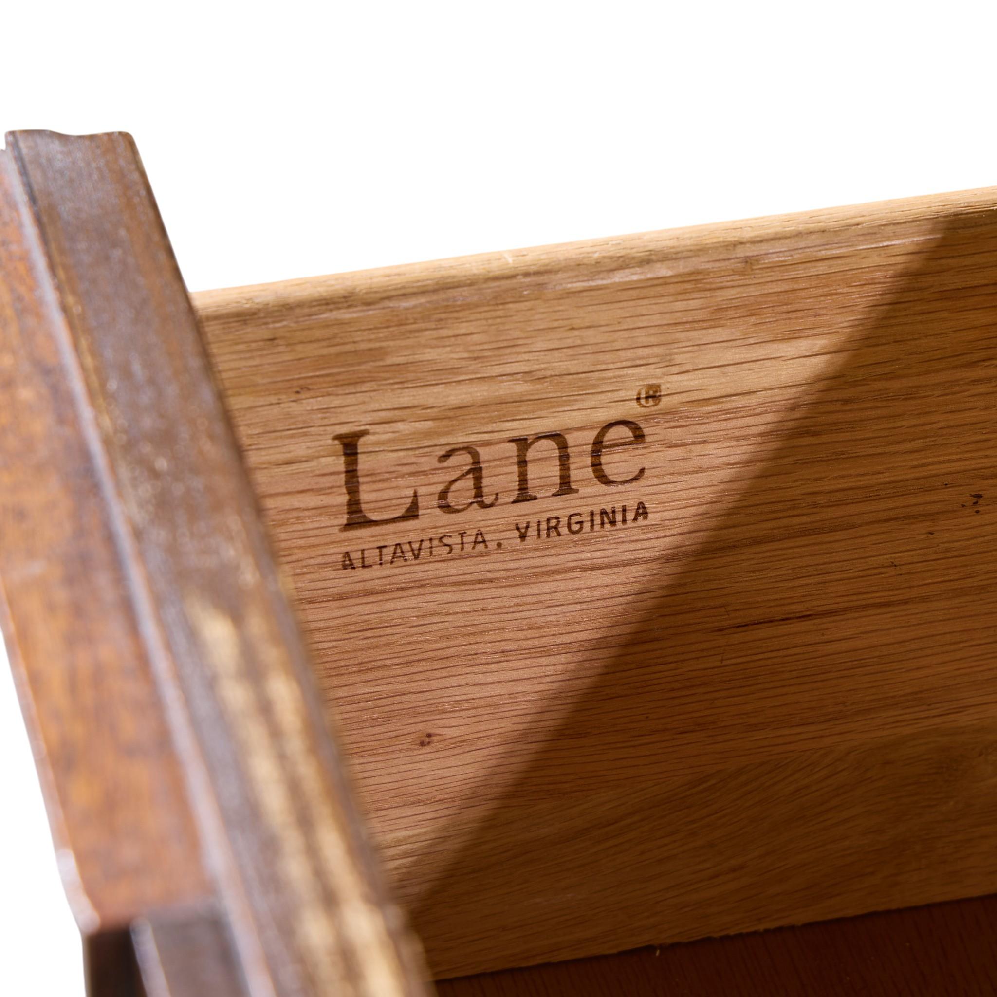 Cómoda Lane Staccato Mid Century Brutalist Walnut Lowboy en venta 3