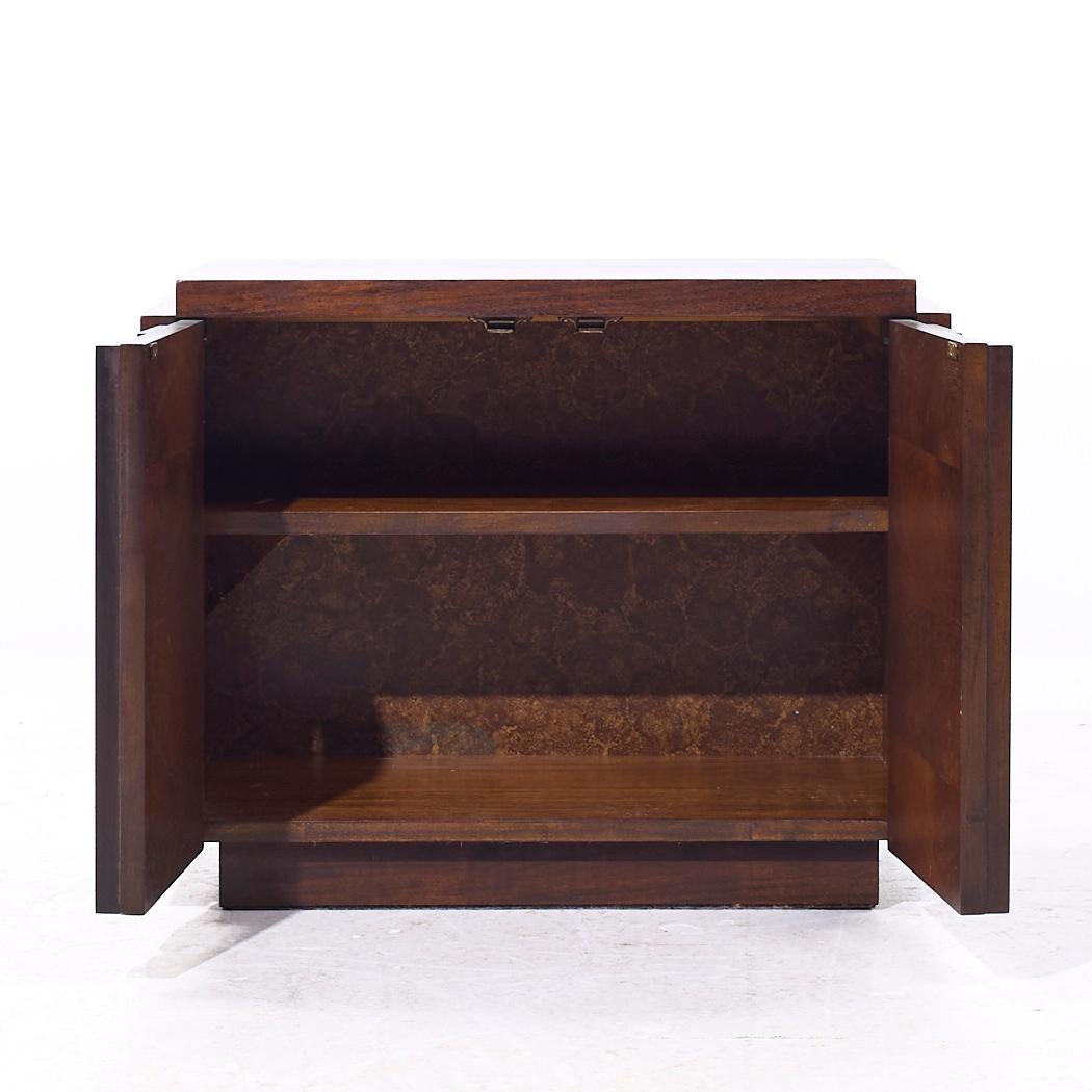 Mesillas de noche Lane Staccato Mid Century Brutalist Nogal - Pareja en venta 5