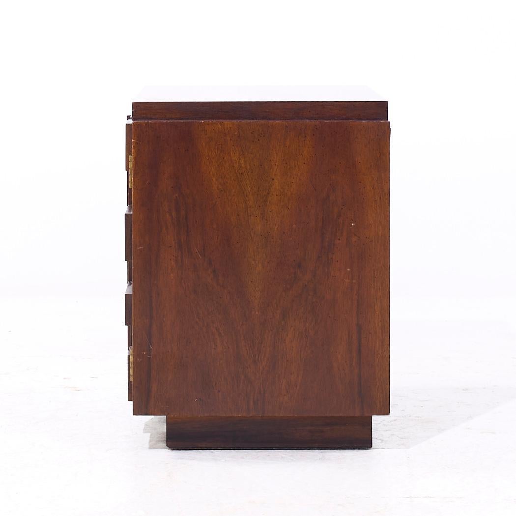 Mesillas de noche Lane Staccato Mid Century Brutalist Nogal - Pareja en venta 2
