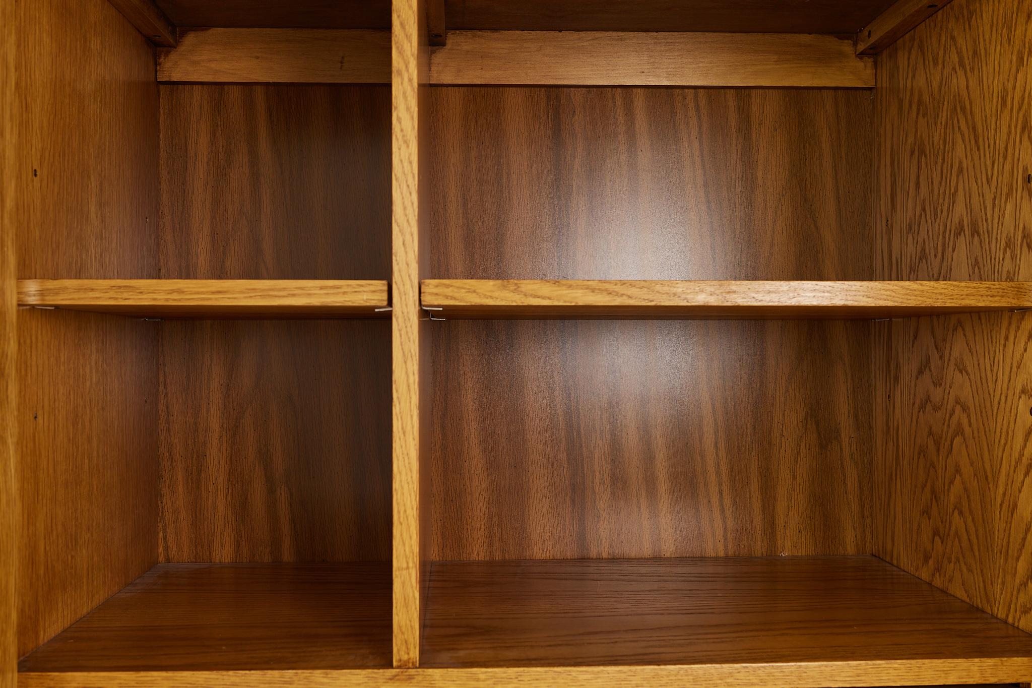 Lane Staccato Mid Century Oak Brutalist Armoire Gentlemens Chest Highboy Dresser In Good Condition In Countryside, IL