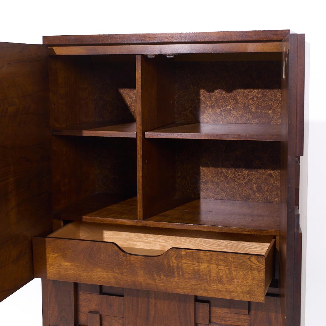 Armario Alto Brutalista de Nogal Lane Staccato Mid Century en venta 1