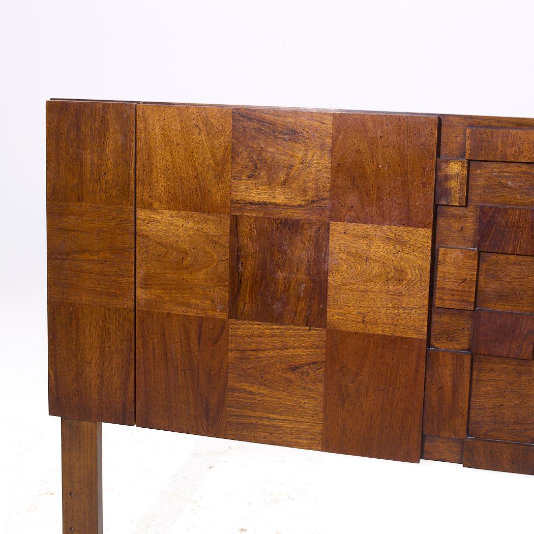 Lane's Staccato Mid Century Nussbaum Queen Kopfteil (amerikanisch) im Angebot