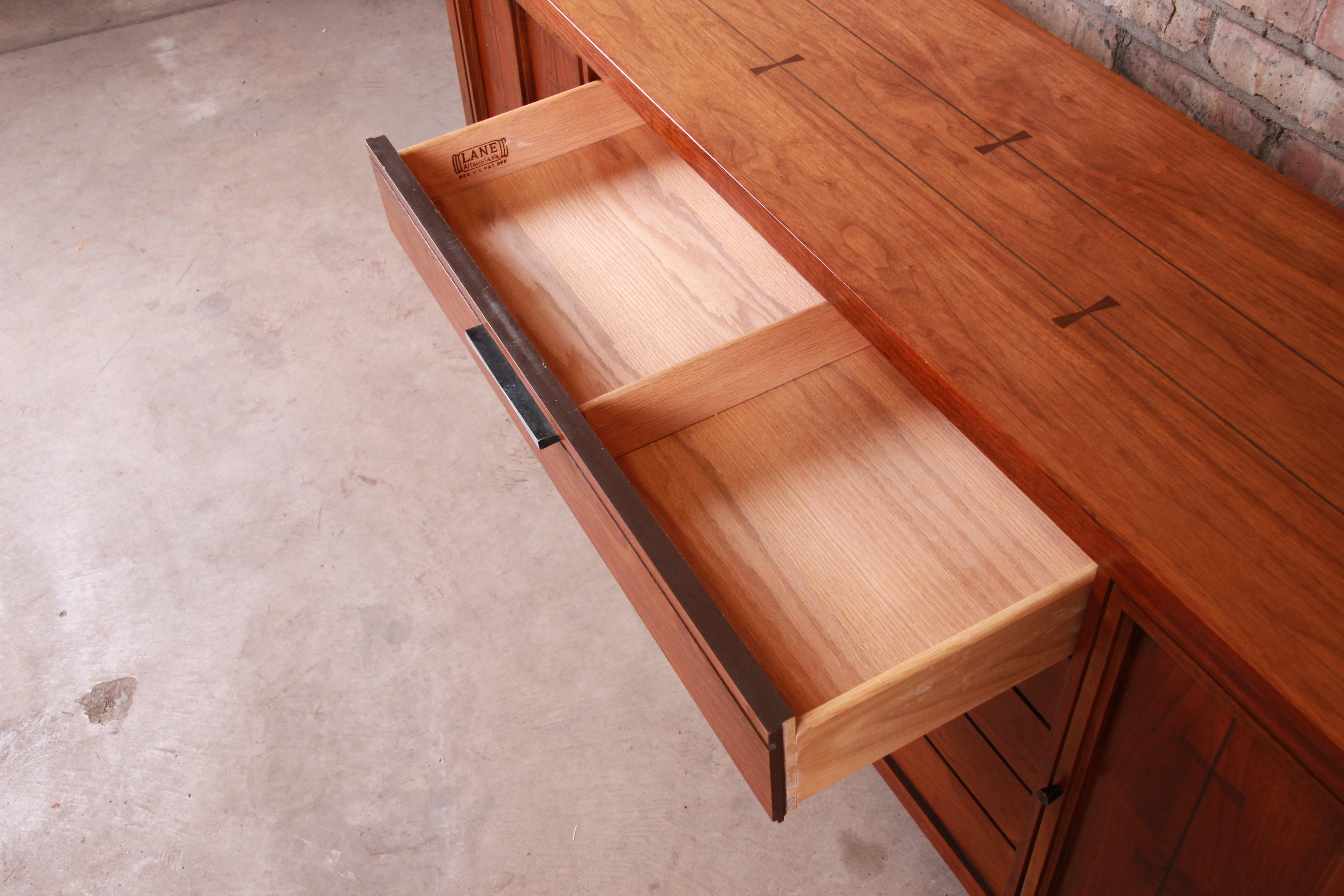 Lane Tuxedo Mid-Century Modern Walnut Sideboard Credenza, 1960s 4