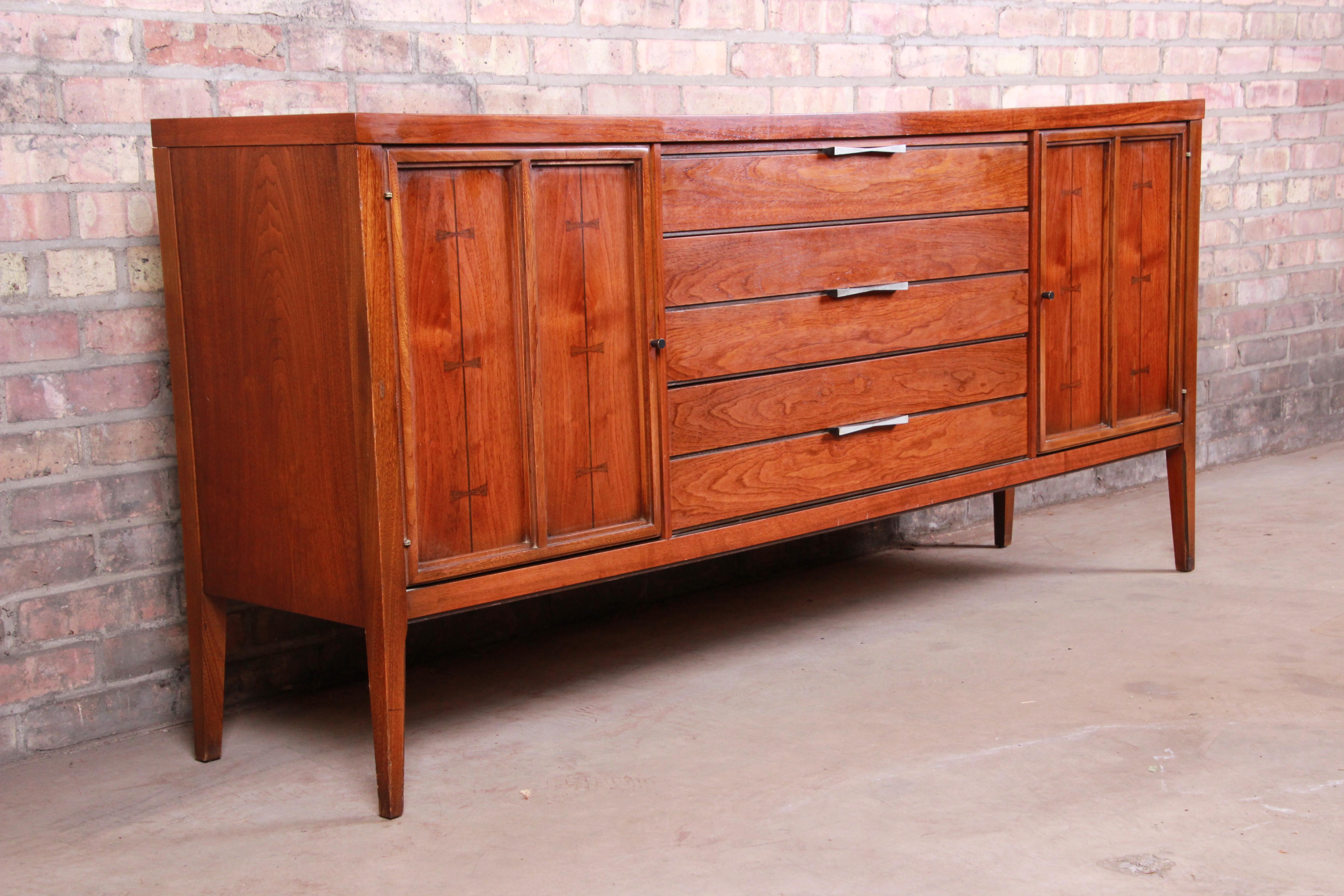 lane tuxedo dresser