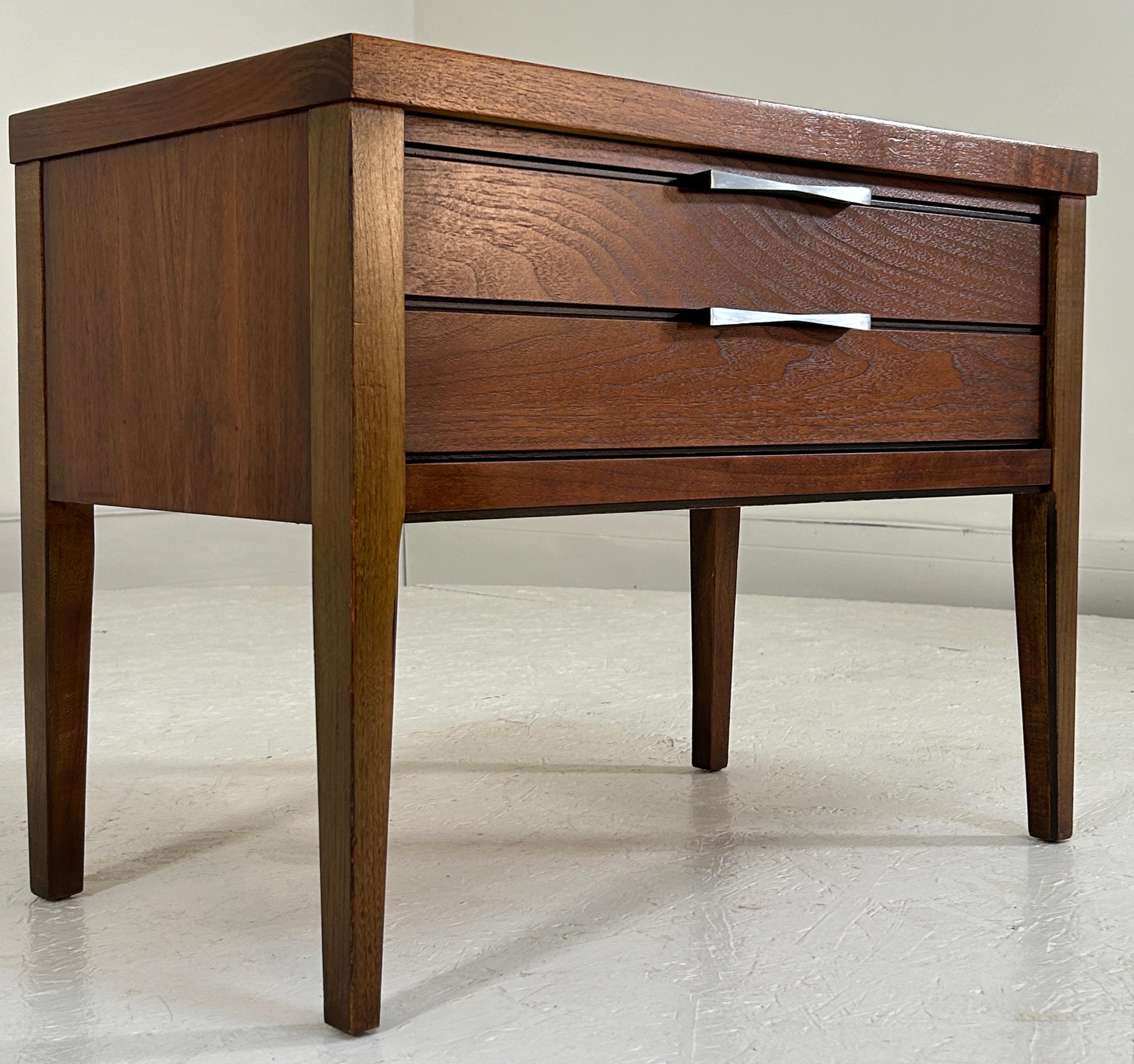 Lane Tuxedo nightstand or lounge side table For Sale 2