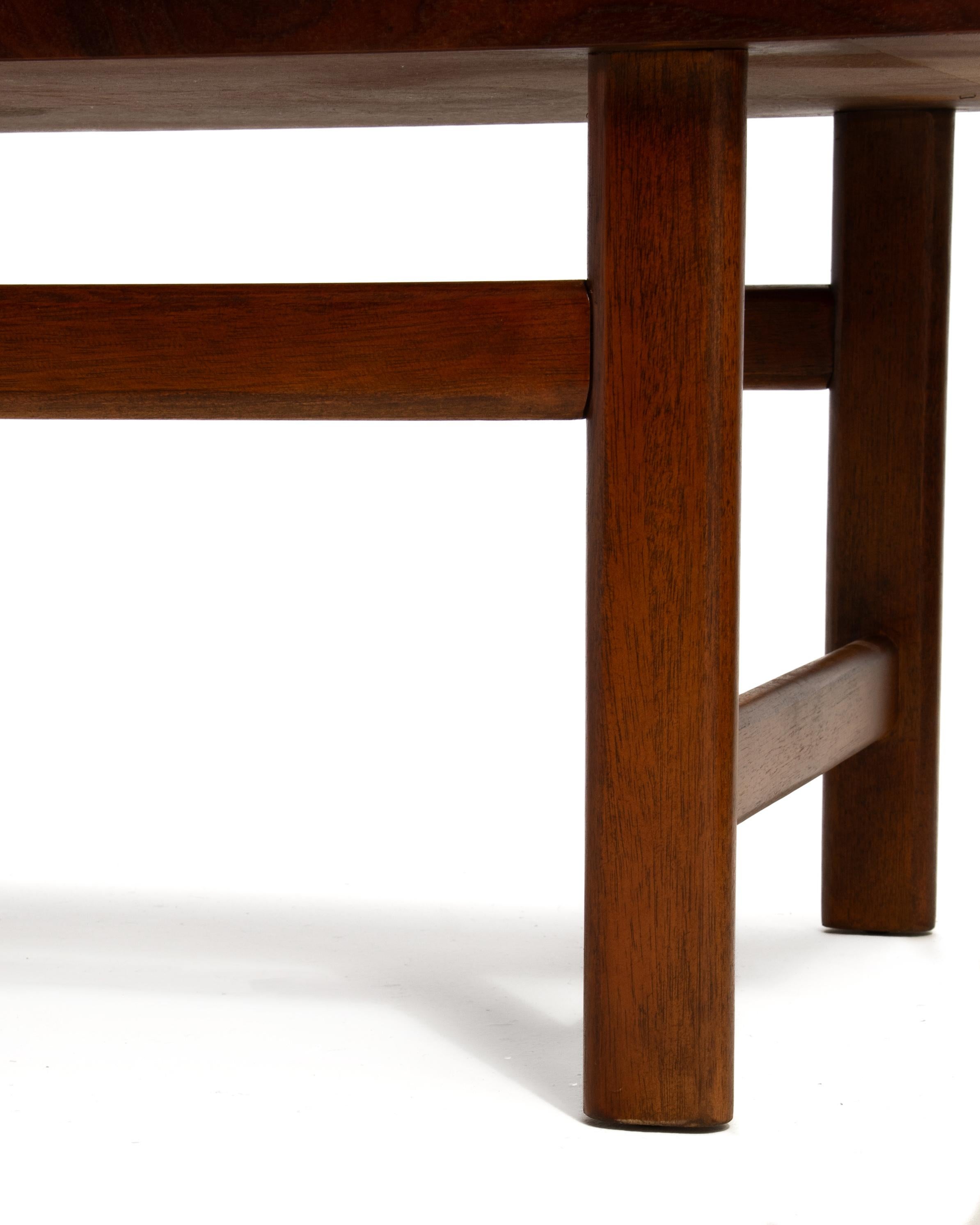 Lane Maid s Table Cocktail Tables en noyer anciennement restaurée en vente 4