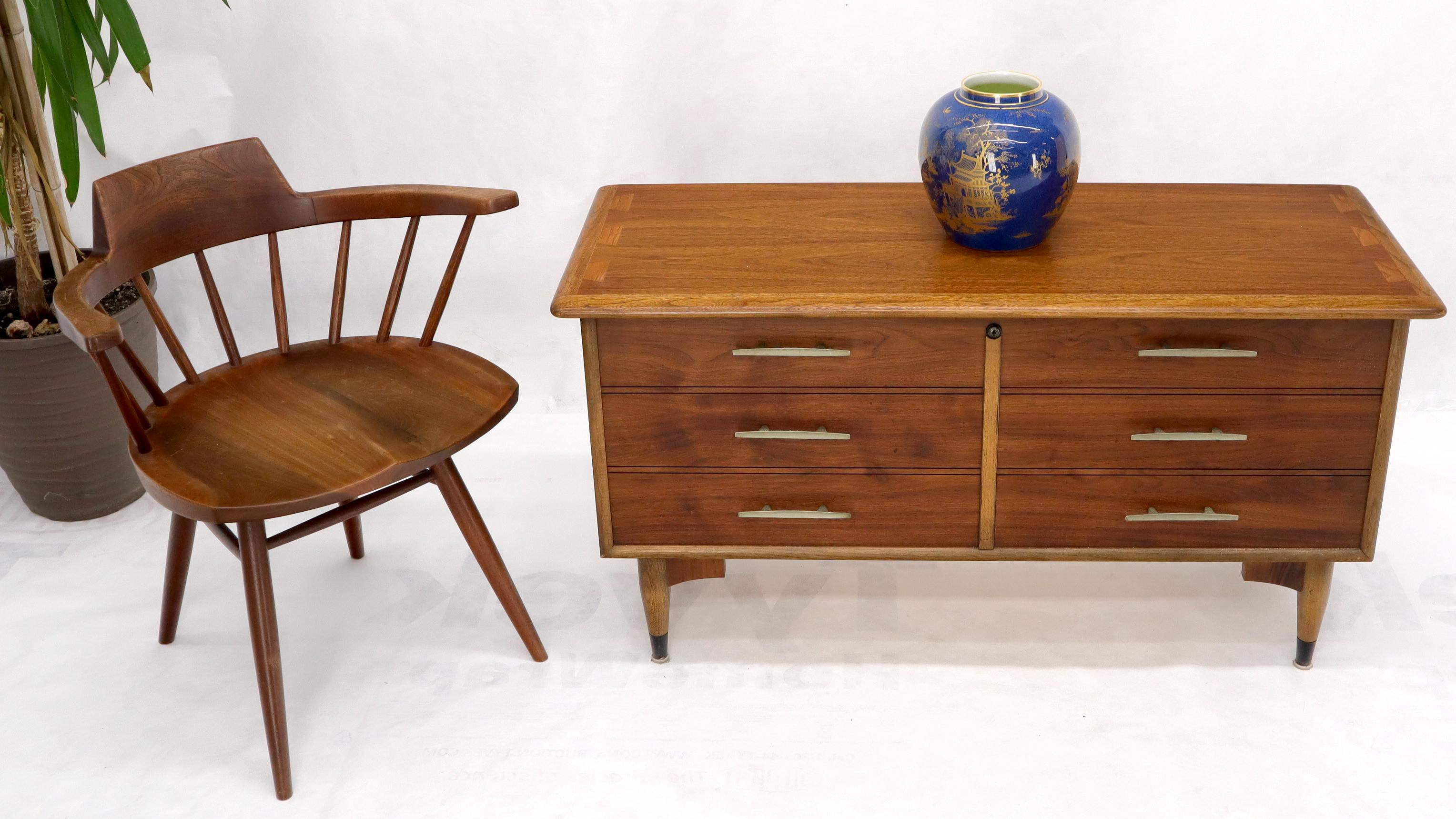 American Lane Walnut Dovetail Mid-Century Modern Cedar Hope Chest Trunk