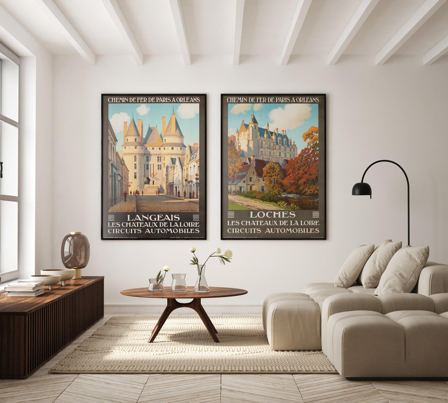 Dieses wunderbare Originalplakat aus den 1920er Jahren wirbt für eine Reise zum Chateau Langeais im Loire-Tal in Frankreich. Es wurde von dem französischen Maler und Plakatkünstler Constant Duval geschaffen, der vor allem für seine lebhaften