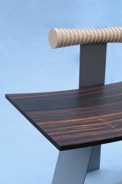 Lāni Skulpturaler Stuhl aus Ebenholz von VUUV Works