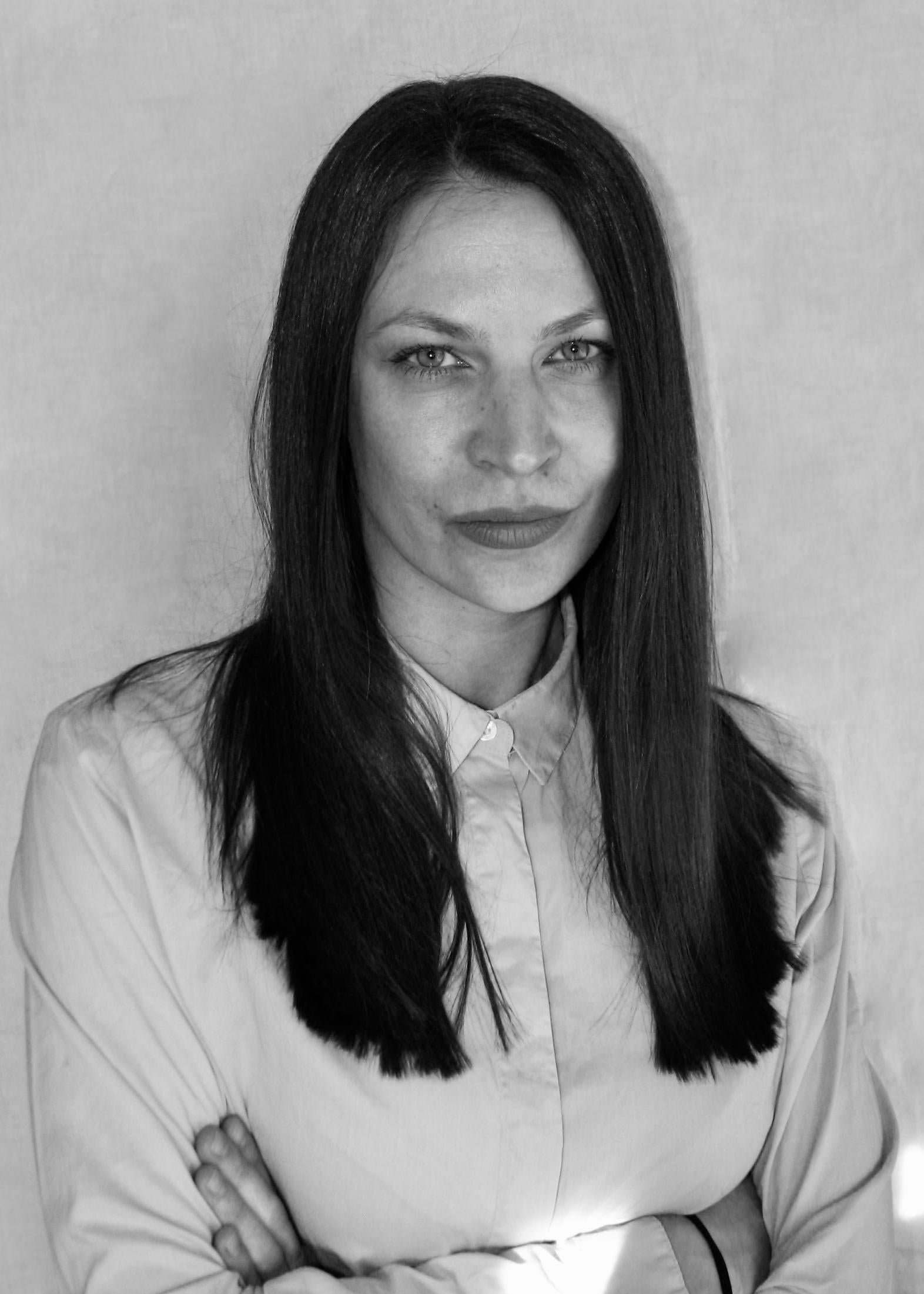 XXIe siècle et contemporain Chaise sculpturale contemporaine en ébène Lāni par VUUV Works en vente