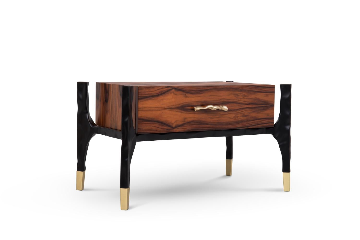 Lanka bedside table is inspired in a traditional method practiced in Sri Lanka, the stilt ?shing, now disappearing. The vertical poles embeded into the sea ?oor are the main reference for the structure of Lanka: in matte black lacquer, it supports