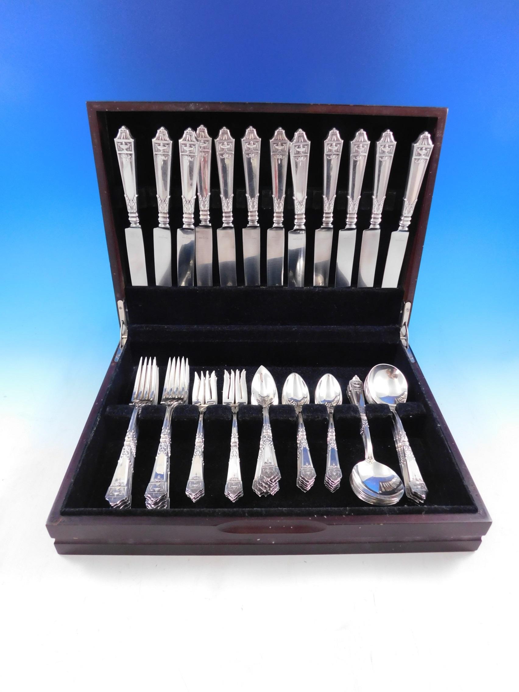 Each piece of Lansdowne is adorned with a distinctive urn design and Greek-style foliage. These design elements beautifully compliment Colonial and Georgian decor.
Dinner Size Lansdowne by Gorham sterling silver Flatware set - 72 pieces. This set