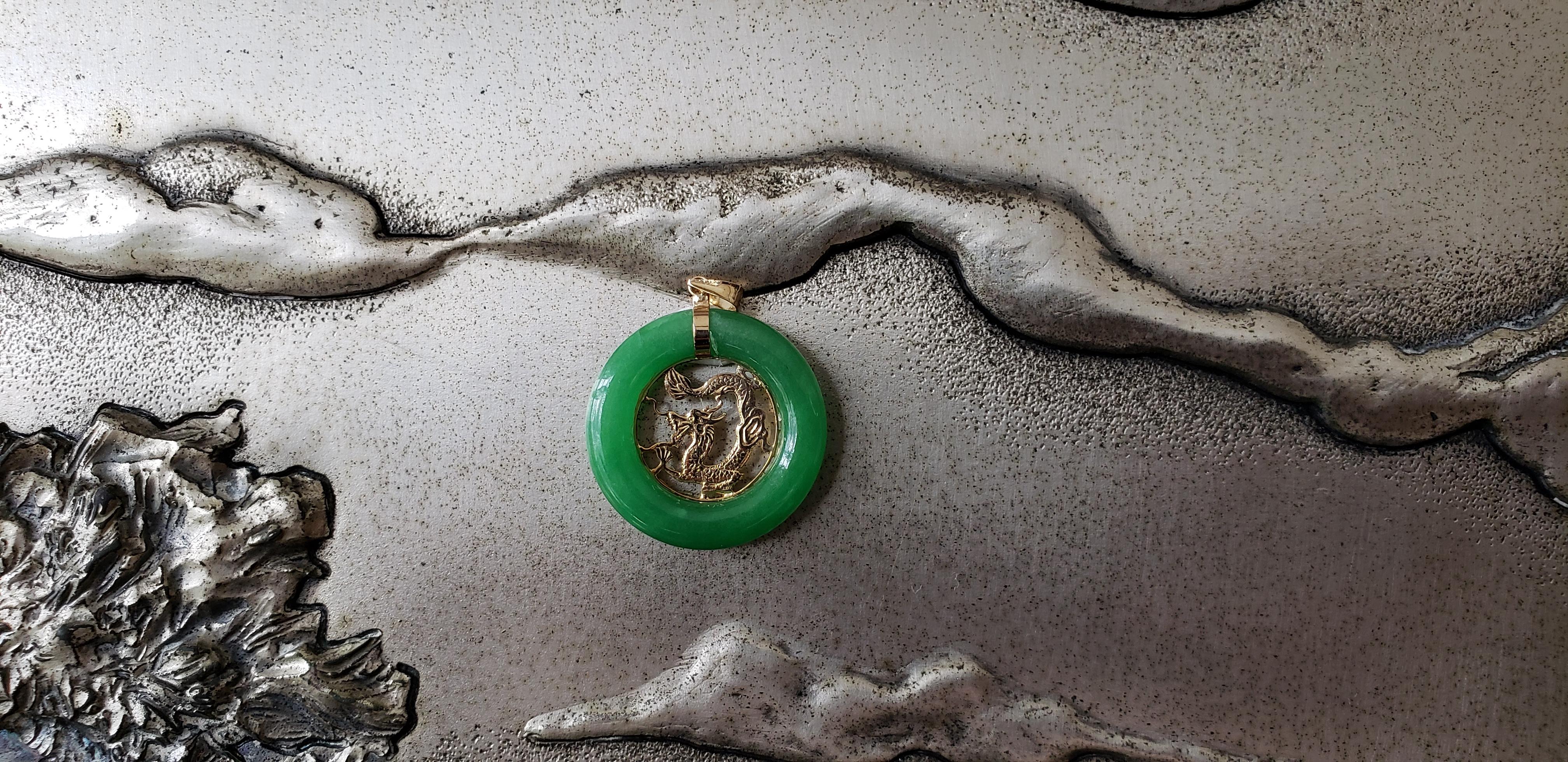 Lantau Green Jade Donut Dragon Pendant with 14K Solid Yellow Gold For Sale 4