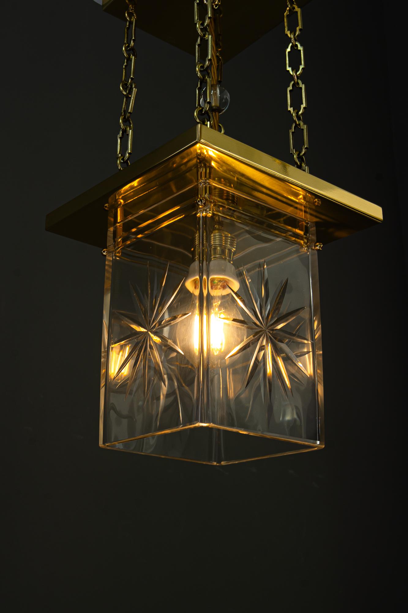 Farol art deco con pantalla original de cristal tallado antiguo viena alrededor de 1920 en venta 4