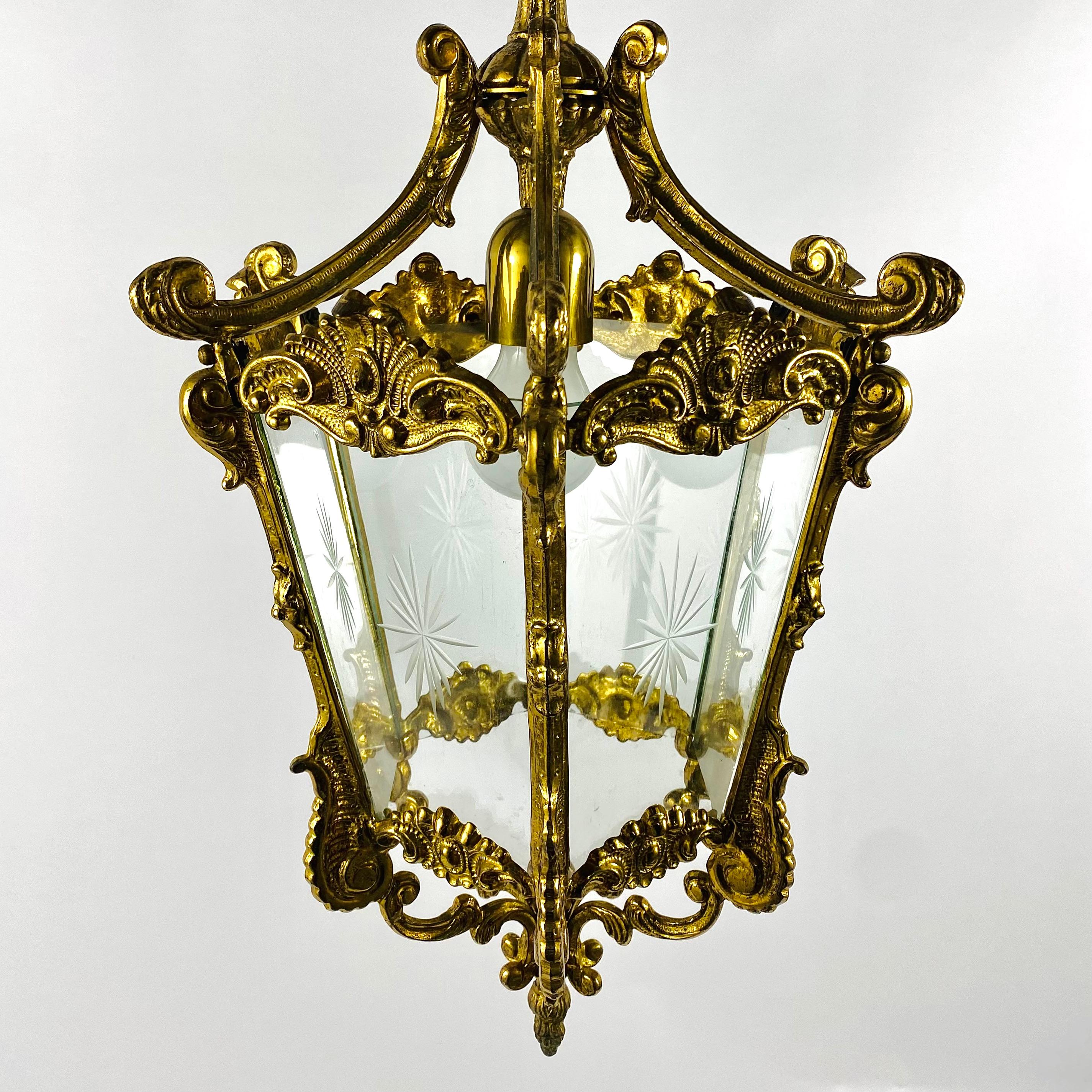 Lantern Pendant Antique in Bronze With Etched Glass Panels, France, 1930s In Excellent Condition For Sale In Bastogne, BE