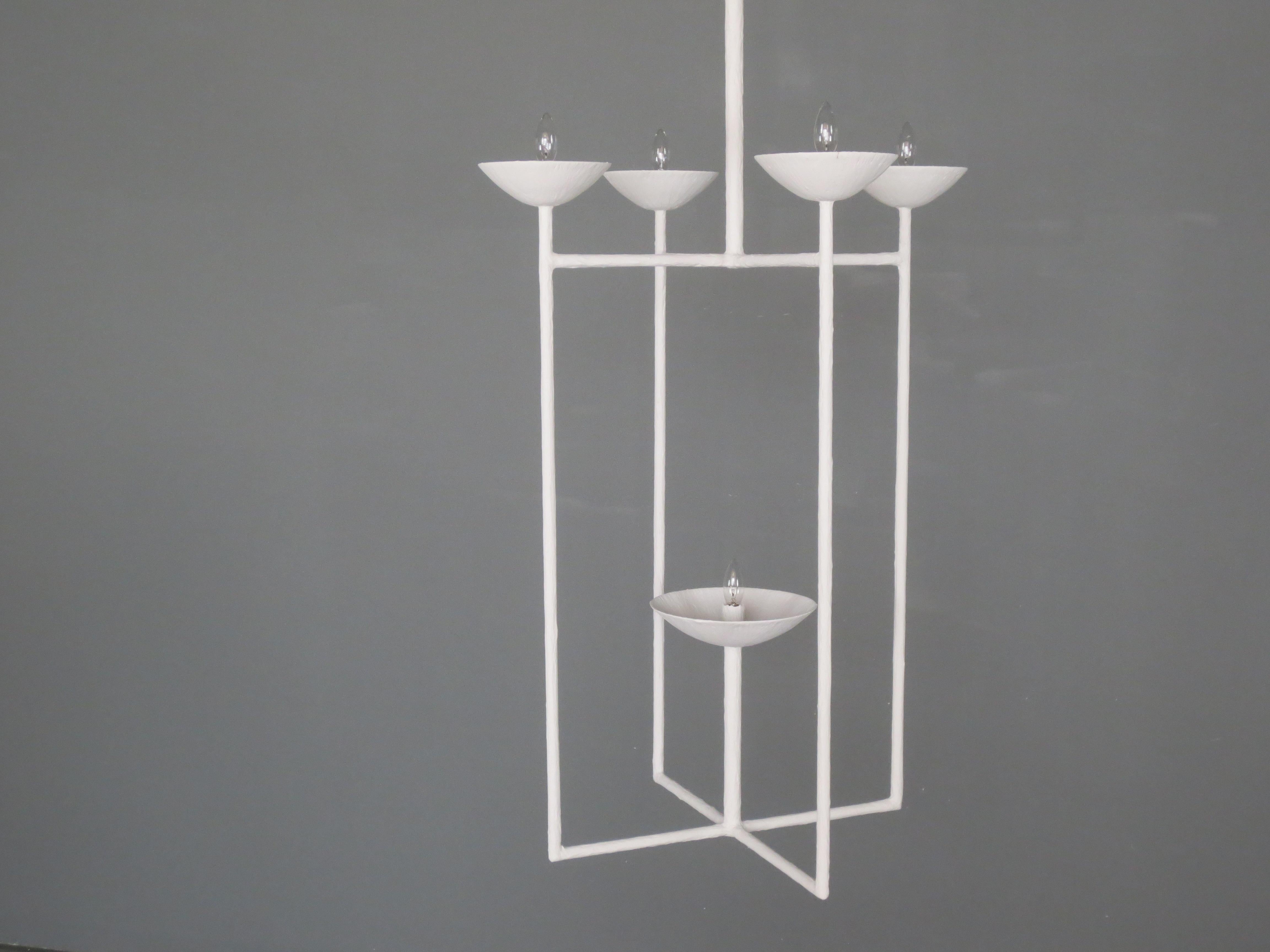 Americano Lampadario a lanterna in gesso con finitura bianca in vendita