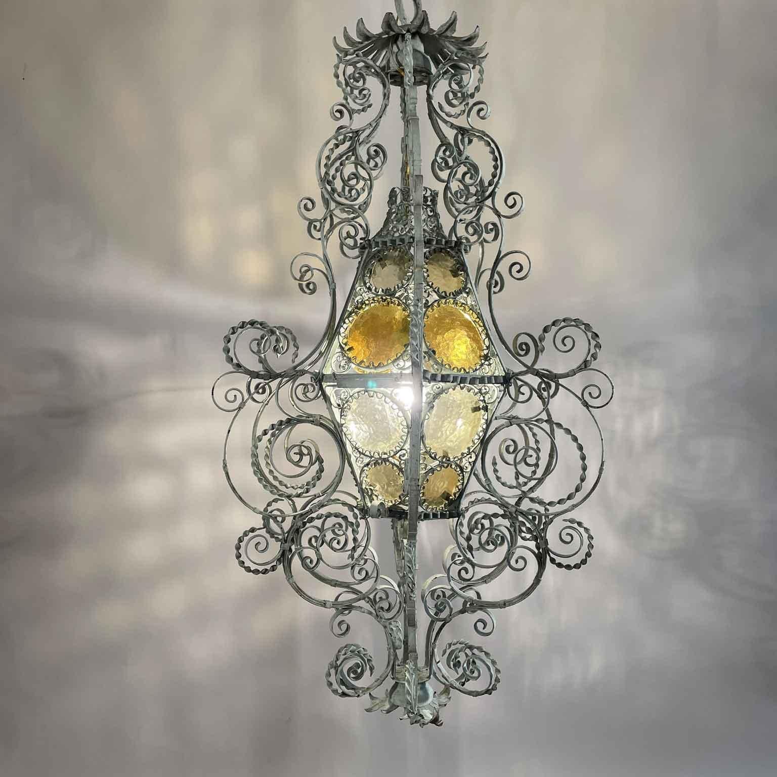 Farol Italiano De Principios De 1900 En Hierro Forjado Luz Verde Y Vidrios De Ámbar en venta 6