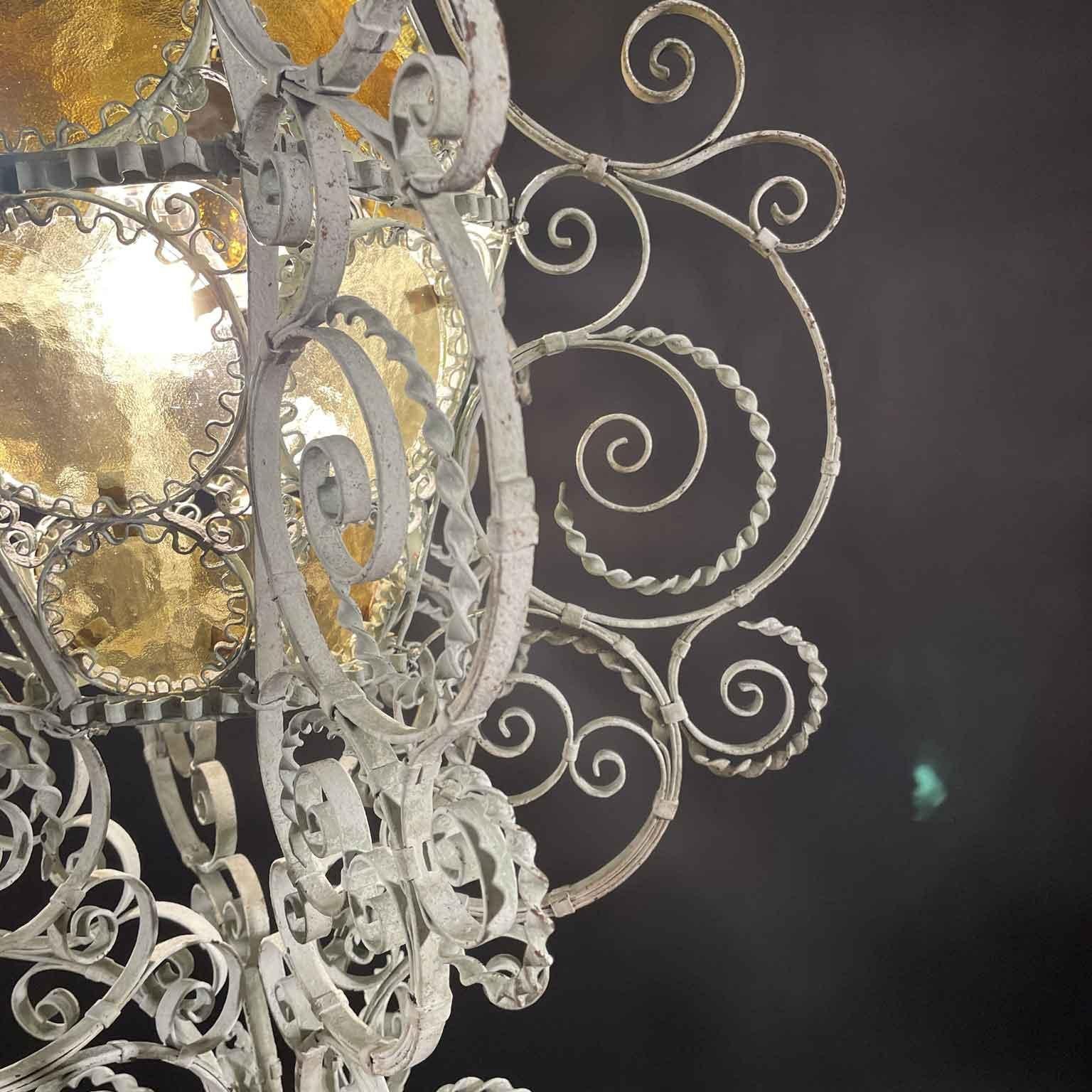 Farol Italiano De Principios De 1900 En Hierro Forjado Luz Verde Y Vidrios De Ámbar en venta 2