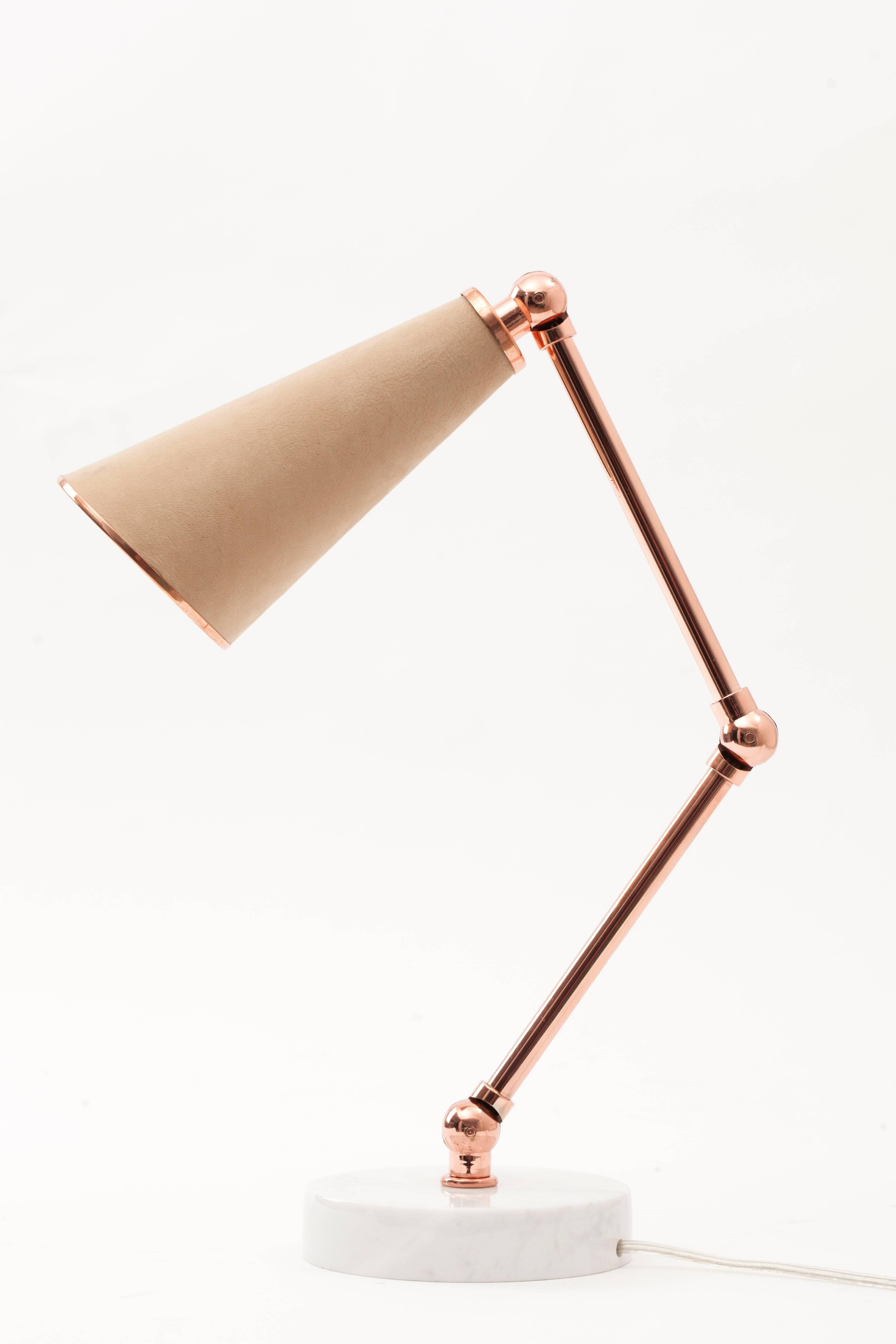 Lanterna Table Lamp in Carrara Marble, Cowhide and Copper with Adjustable Arms  For Sale 9