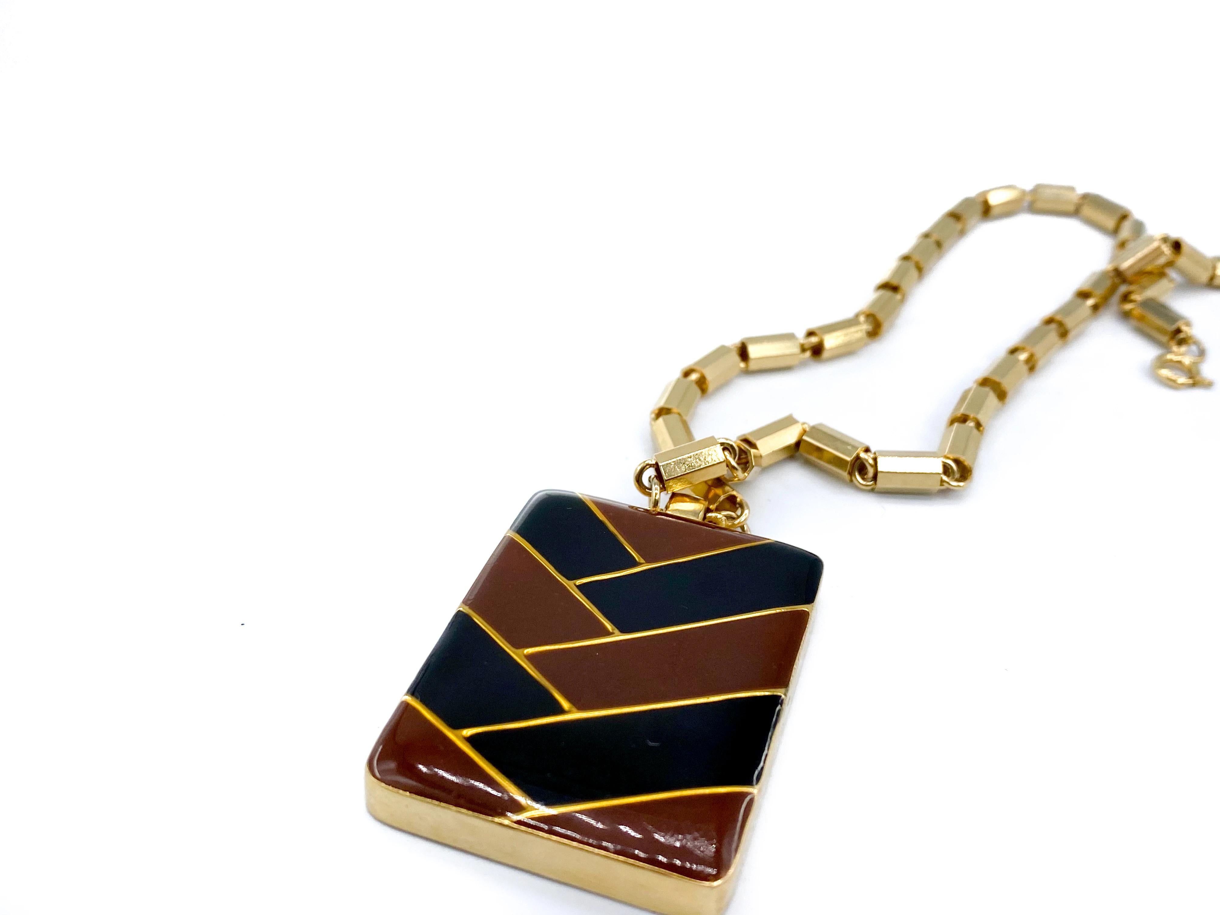 Lanvin 1970s Vintage Pendant Necklace.

Fully authenticated and in excellent condition.

Length - 17