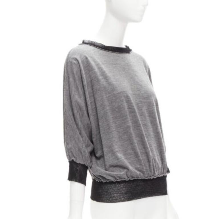 Gris LANVIN 2005 - Pull battant gris clair à bordure en maille de laine et cachemire FR36 S en vente