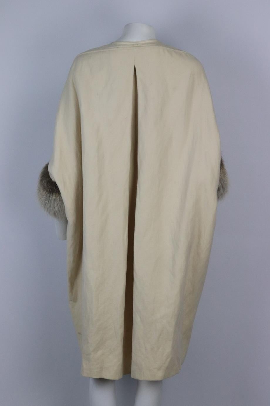 Lanvin 2007 Fox Fur Trimmed Wool Coat Fr 36 Uk 8 In Excellent Condition In London, GB