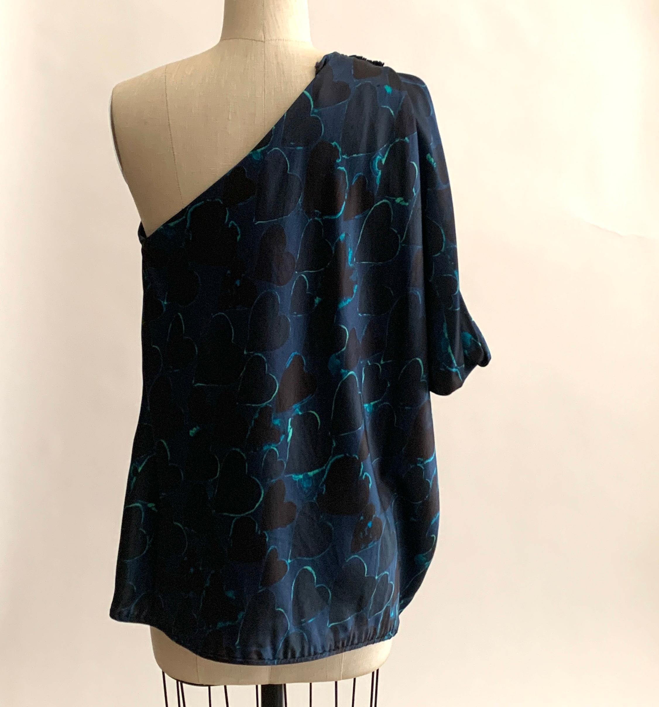 Women's Lanvin 2010s Silk Heart Print Blue Black Green One Shoulder Top  For Sale