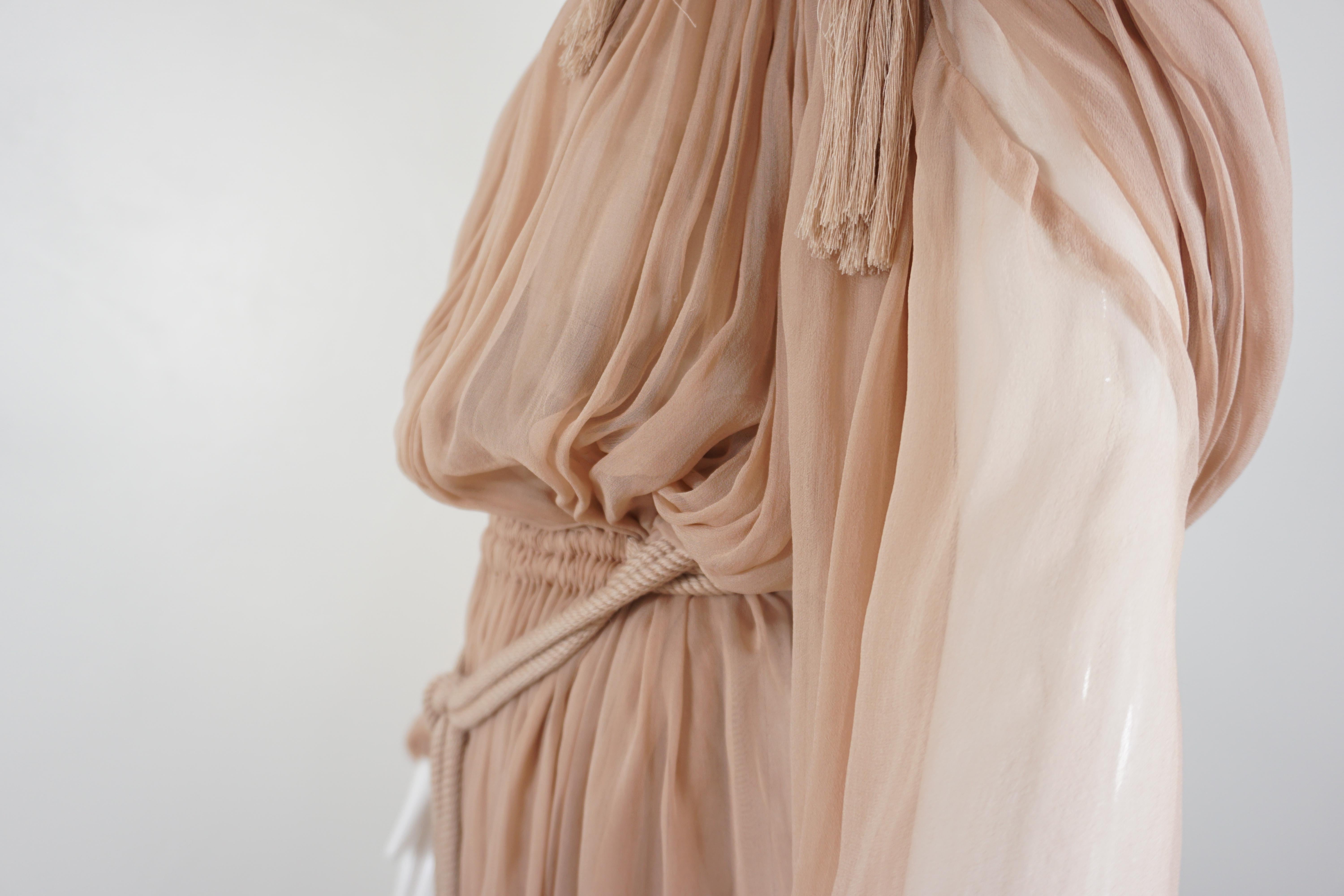 Lanvin 2015 Hiver Runway Nudefarbenes griechisches Chiffon-Kleid 1