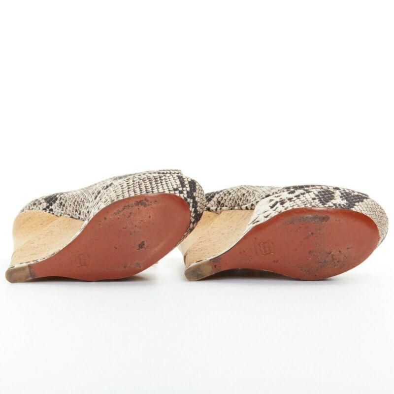LANVIN ALBER ELBAZ escarpins à talons de cheville à talons compensés en cuir imprimé avec rubans, taille EU 38, 2011 en vente 5