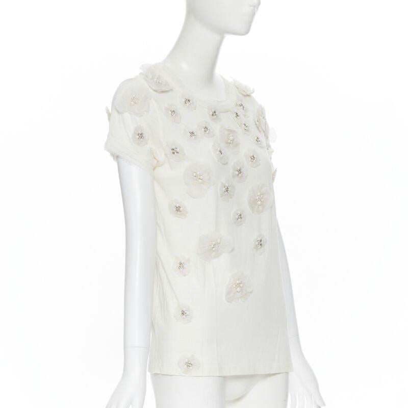 Grigio LANVIN ALBER ELBAZ Collection Blanche, tshirt in seta bianca con fiori di cristallo e perle XS in vendita