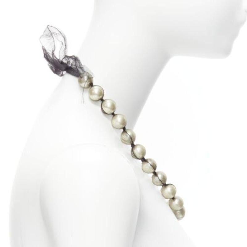 De las mujeres LANVIN ALBER ELBAZ collar princesa envolvente de malla negra con perlas color crema en venta