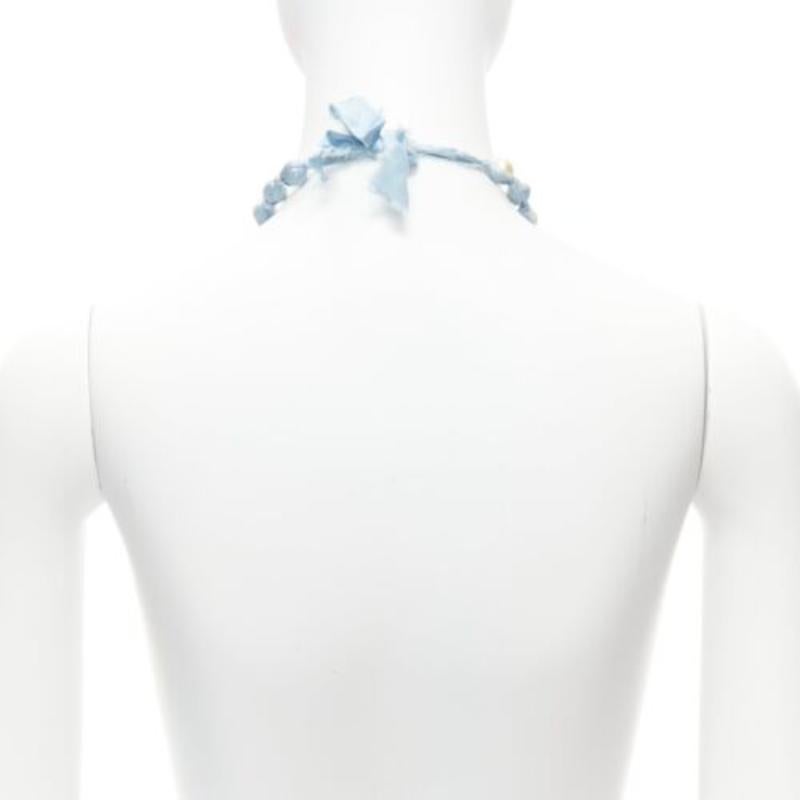 LANVIN Alber Elbaz - collana lunga con nastro di seta blu e perle crema in vendita 1