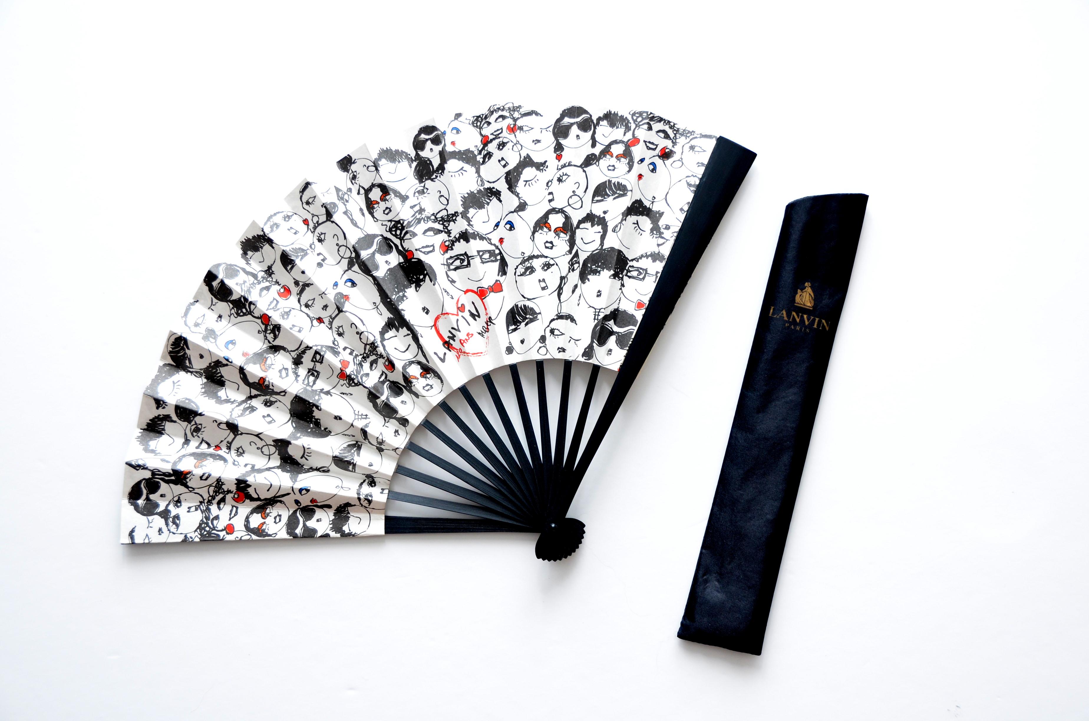 Women's Lanvin Alber Elbaz Face Print Dress x Paper Fan For Sale