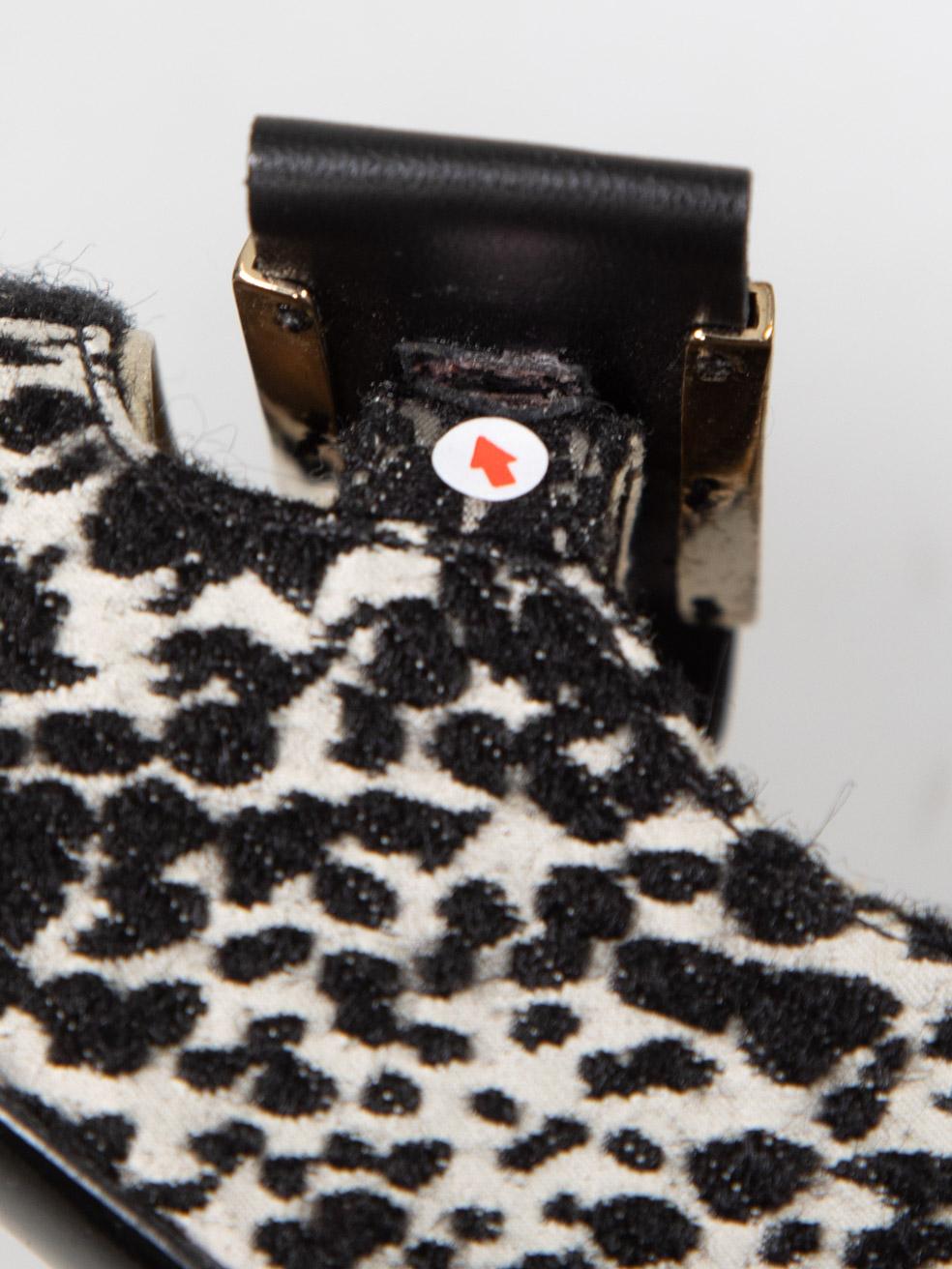 Lanvin Animal Print Leather Trim Buckle Pumps Size IT 40.5 For Sale 3