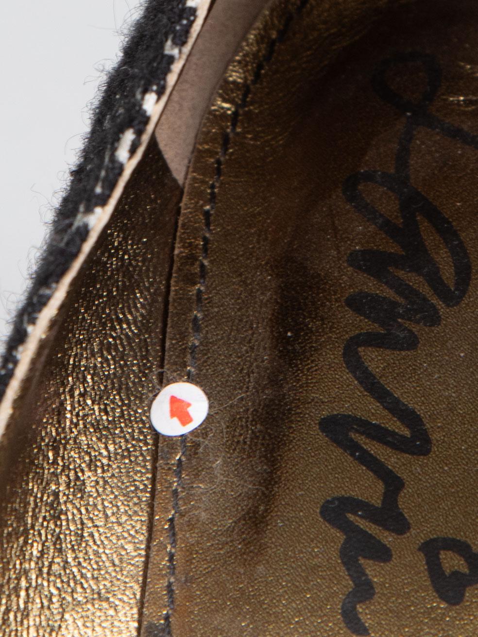 Lanvin, Pumps con stampa animale e fibbia in pelle, taglia IT 40.5 in vendita 4