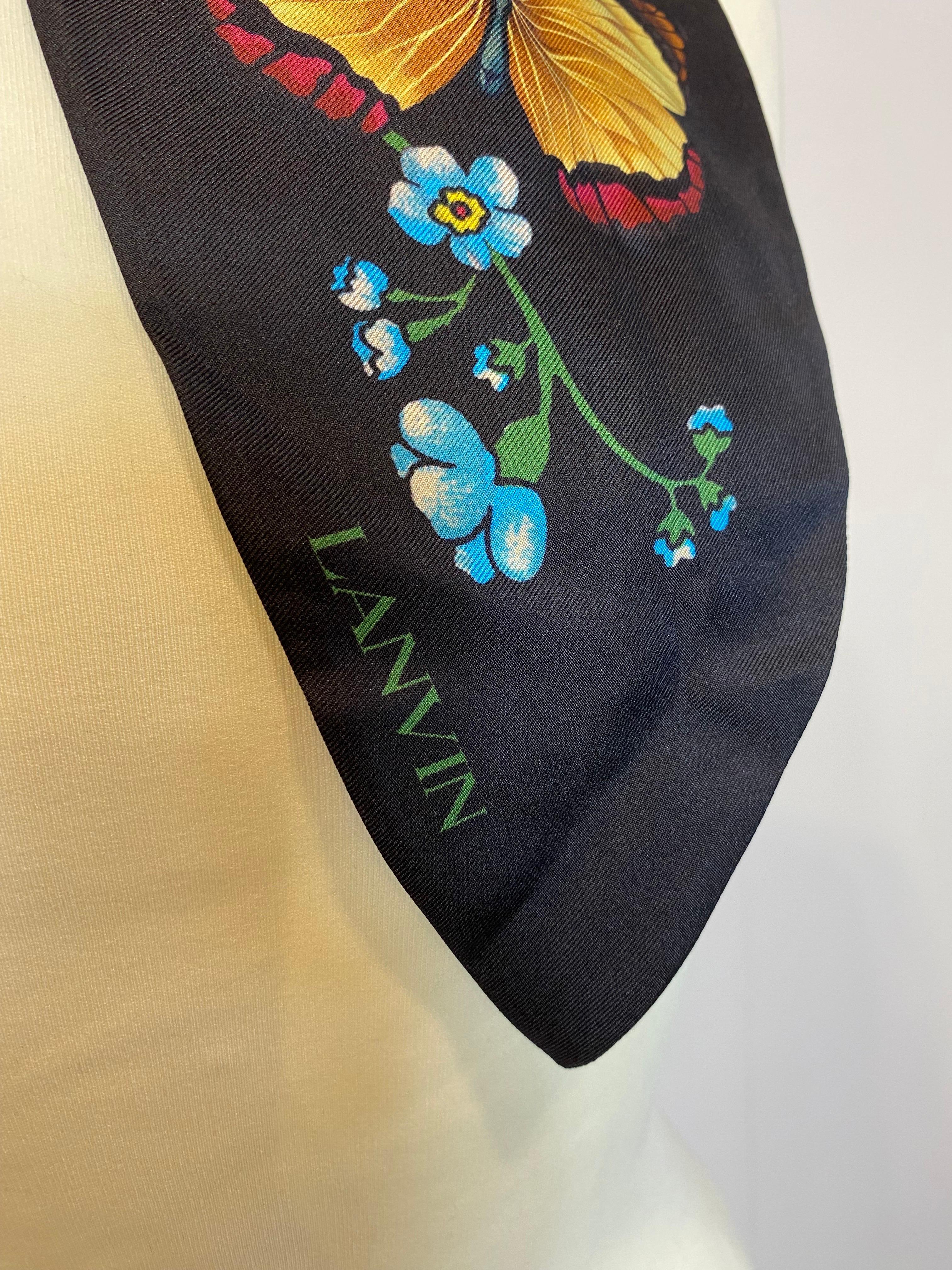 Lanvin bandolier in Blau mit Blumen- und Schmetterlingsdruck. (Schwarz) im Angebot