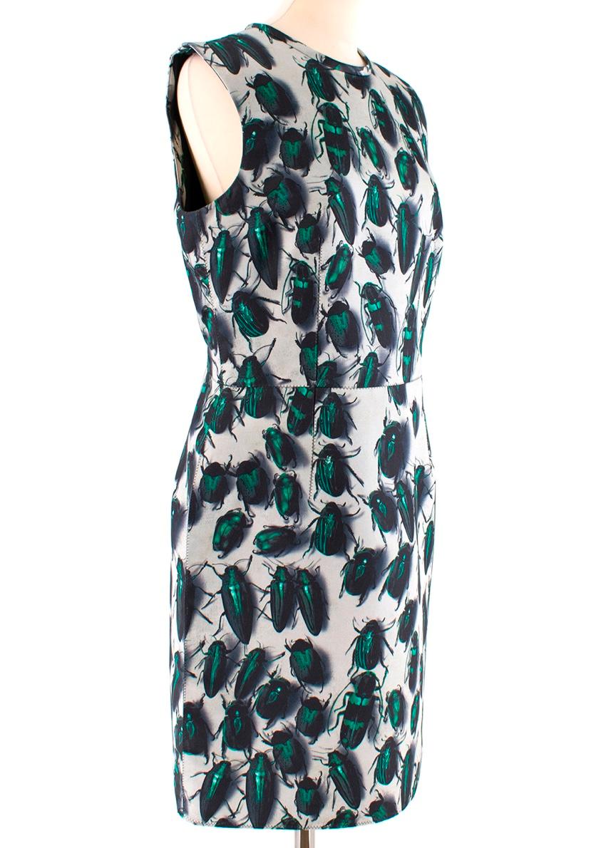 Lanvin Beetle Print Green Knee Length Sleeveless Dress

- Zip up rear fastening
- Features zig-zag stitch detail to body
- Round neckline

55% Polyester, 45% Silk 

Made in France

Dry clean only 

Please note, these items are pre-owned and may show