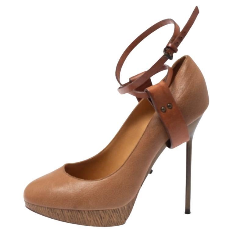 Lanvin Beige/Brown Leather Ankle Strap Platform Pumps 39 For Sale