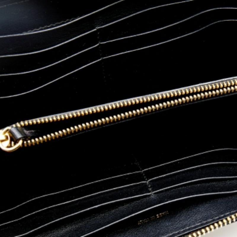 Portefeuille zippé en python beige de Lanvin en vente 2