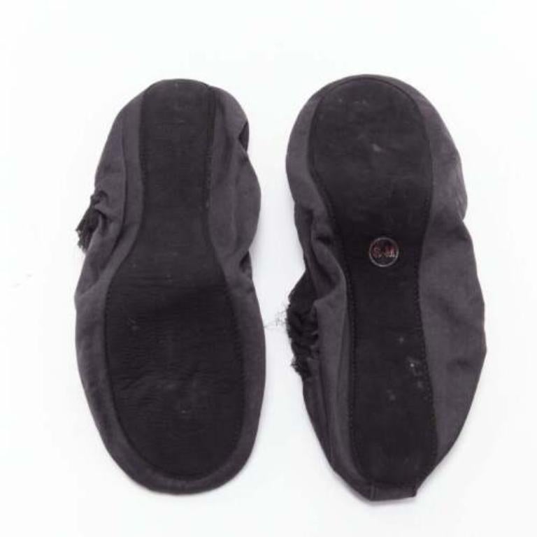 LANVIN black 100% silk satin logo embroidery sleeping flats mask set  EU37
Reference: SNKO/A00362
Brand: Lanvin
Material: Silk
Color: Black
Pattern: Solid
Closure: Pull On
Lining: Black Fabric
Extra Details: Lanvin cursive logo on mask and Lanvin