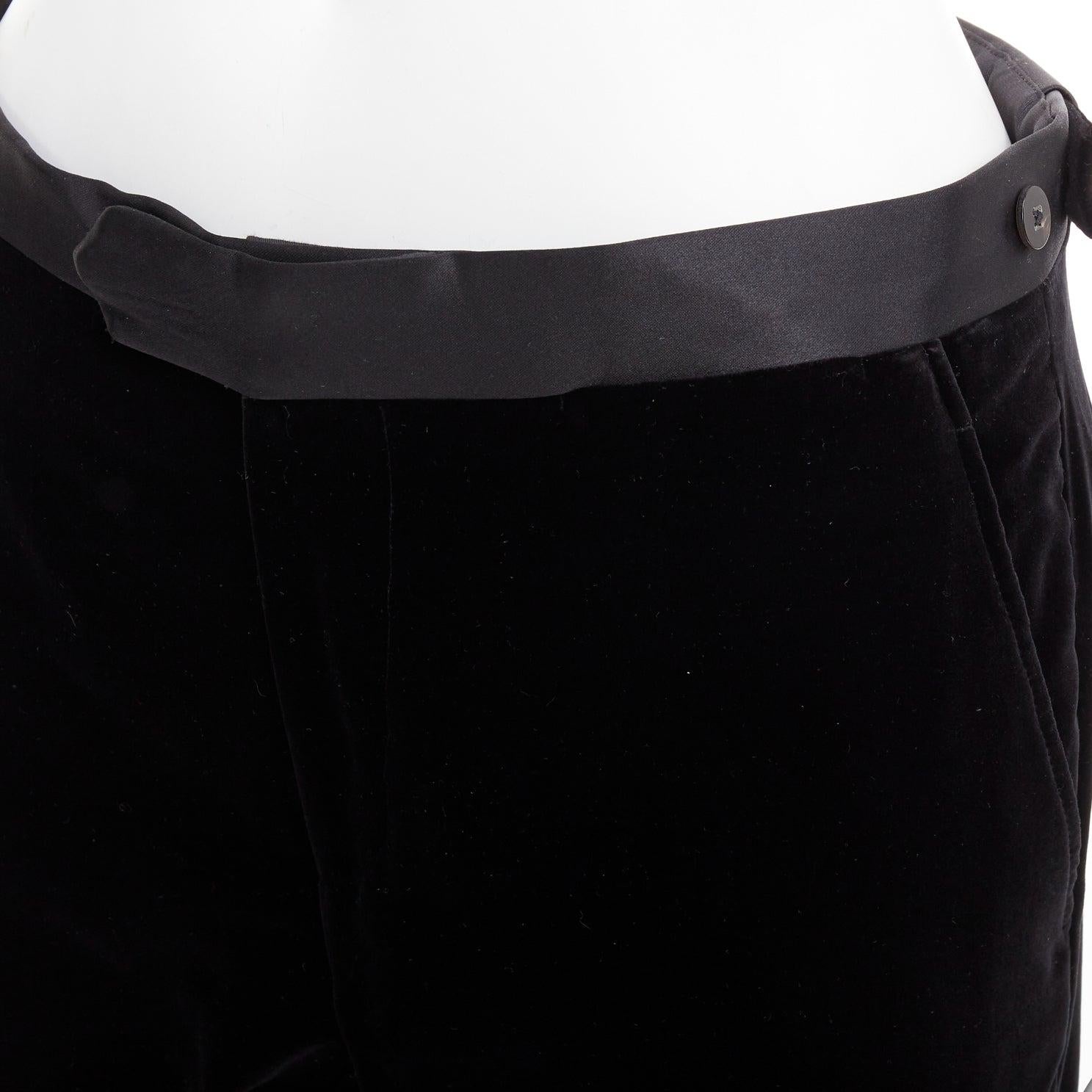 LANVIN pantalón de vestir recto con ribete satinado de terciopelo de algodón negro FR44 XS
Referencia: PRWU/A00204
Marca: Lanvin
Diseñador: Alber Elbaz
Material: Algodón
Color: Negro
Patrón: Sólido
Cierre: Bragueta con cremallera
Detalles