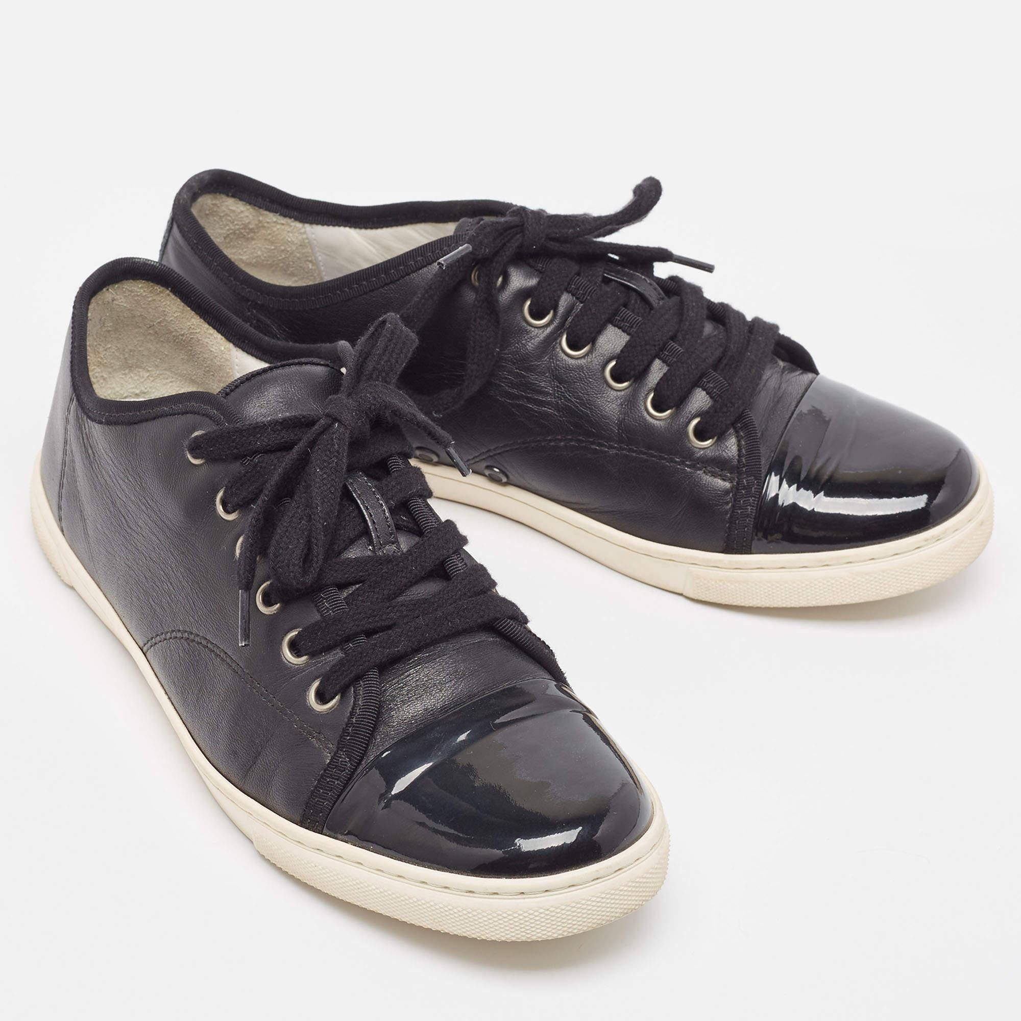 Lanvin Black Patent and Leather Low Top Sneakers Size 40 État moyen - En vente à Dubai, Al Qouz 2