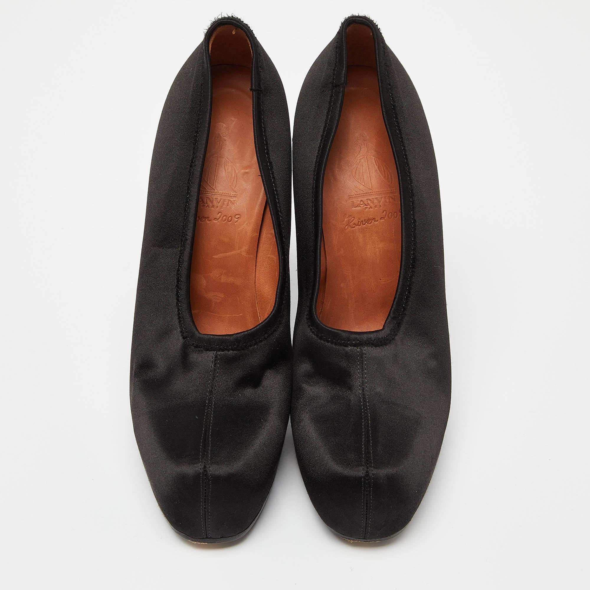 Nero Lanvin - Décolleté con plateau in raso nero misura 38,5 in vendita