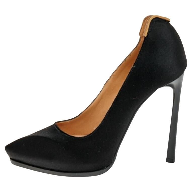 Lanvin - Escarpins à bout pointu en satin noir - Taille 37