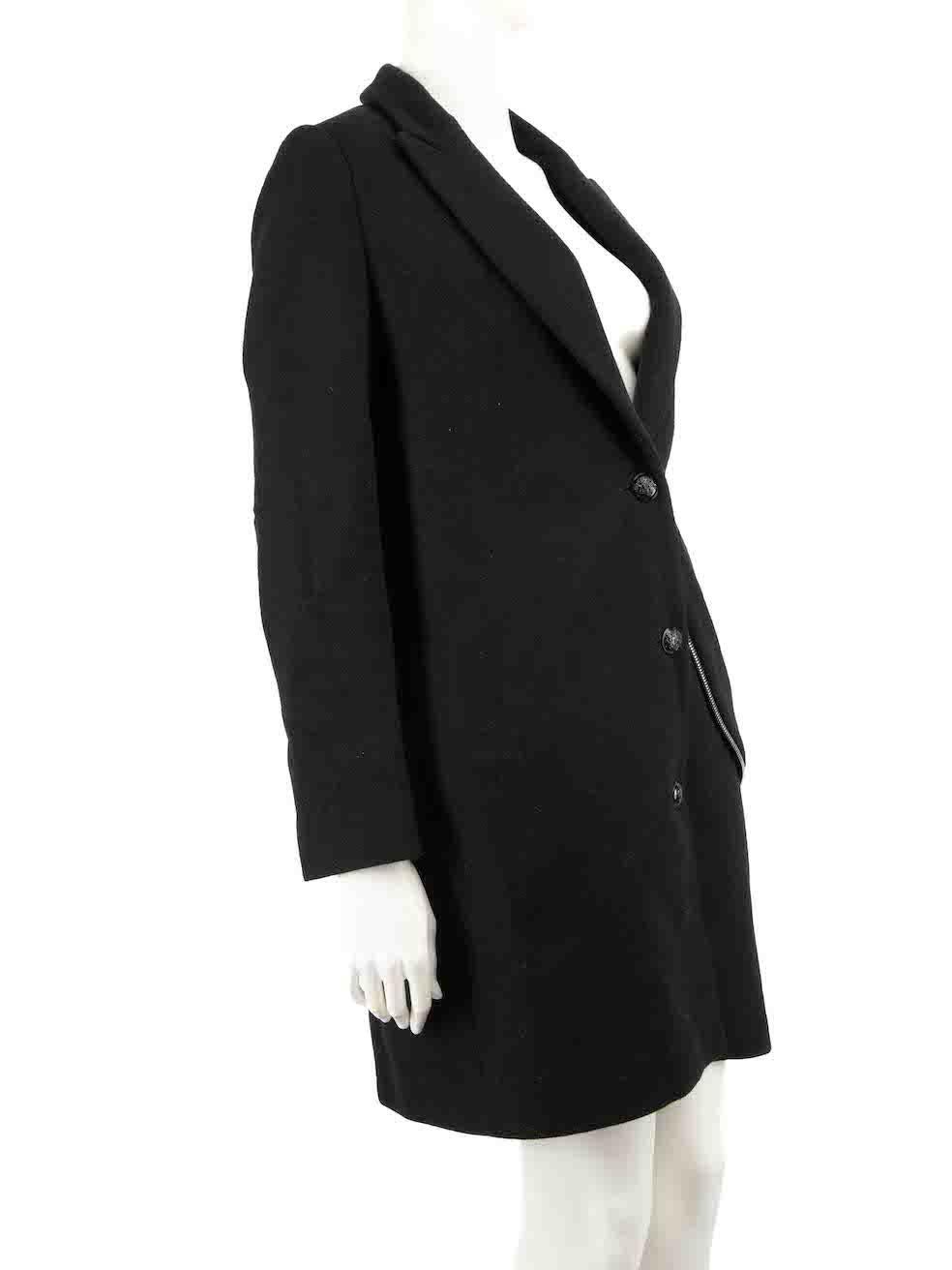 CONDITION is Very good. Minimal wear to coat is evident. Minimal wear to the front and underarms with light pilling to the texture on this used Lanvin designer resale item.
 
 
 
 Details
 
 
 Black
 
 Wool
 
 Coat
 
 Single breasted
 
 Shoulder
