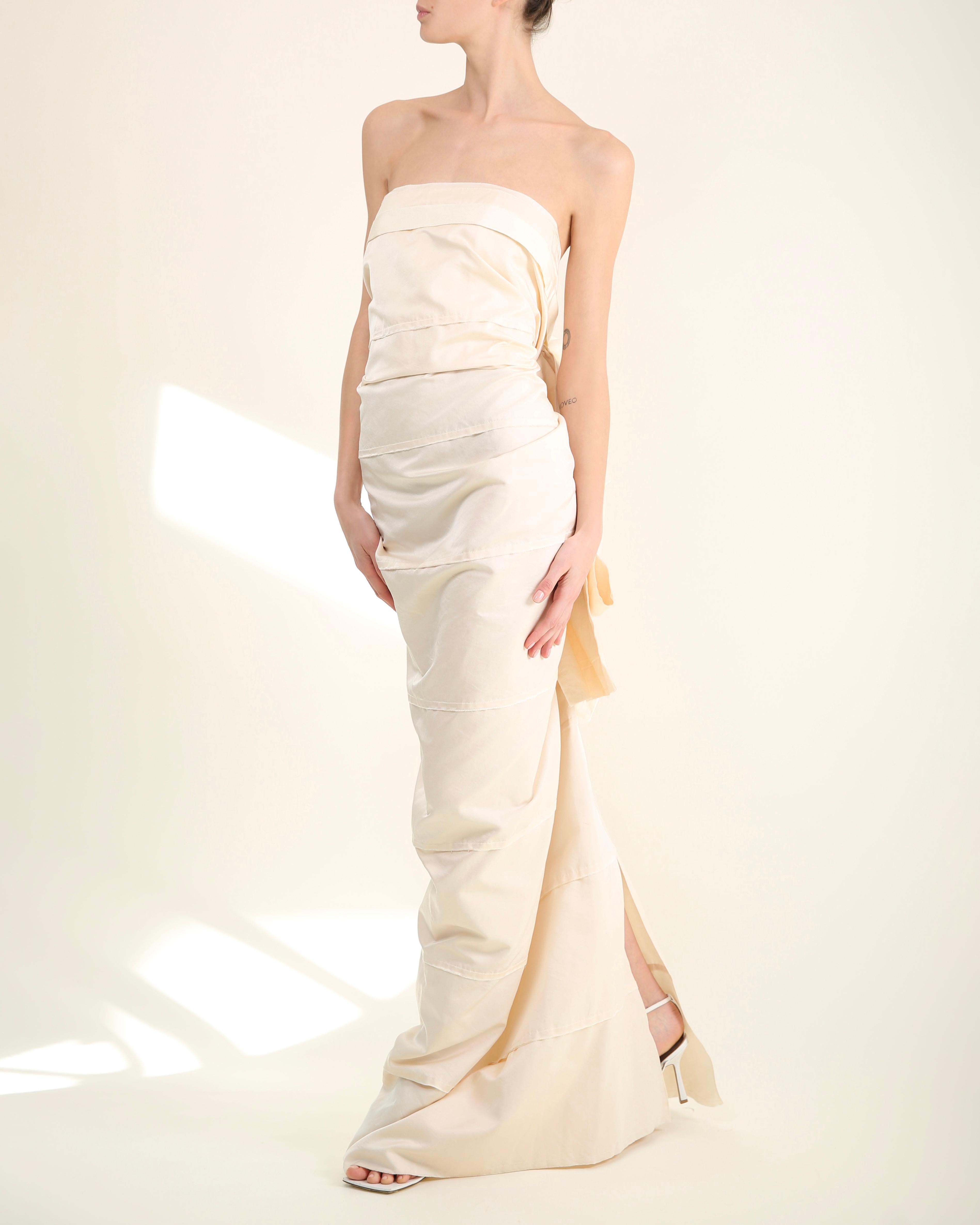 Robe de mariée Lanvin Blanche 2013 sans bretelles en soie ivoire à volants et dos arqué F42 en vente 2