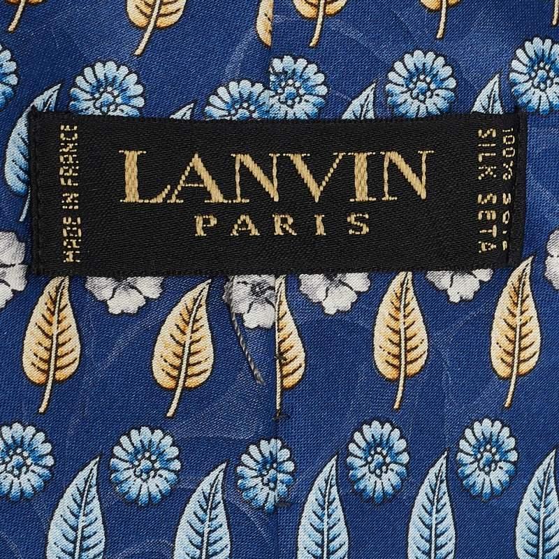 Blu Cravatta tradizionale in raso di seta con stampa a foglie blu di Lanvin in vendita