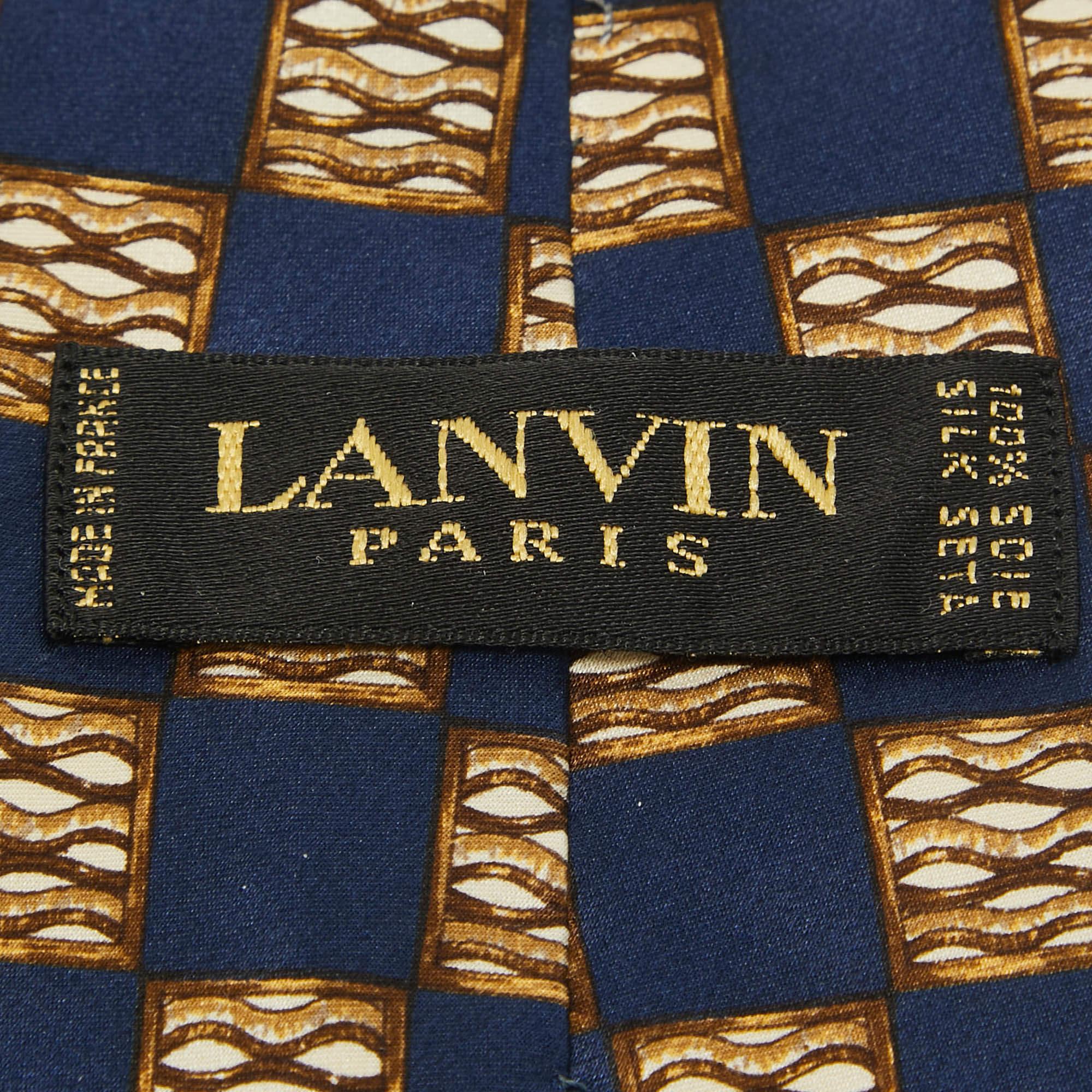 Lanvin Blue Printed Satin Silk Pocket Square and Traditional Tie In Excellent Condition In Dubai, Al Qouz 2