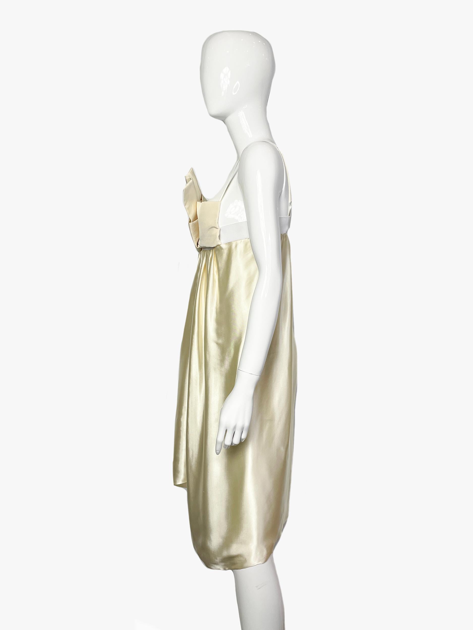 Lanvin Bow-accented Satin Dress, 2006 In Good Condition For Sale In New York, NY